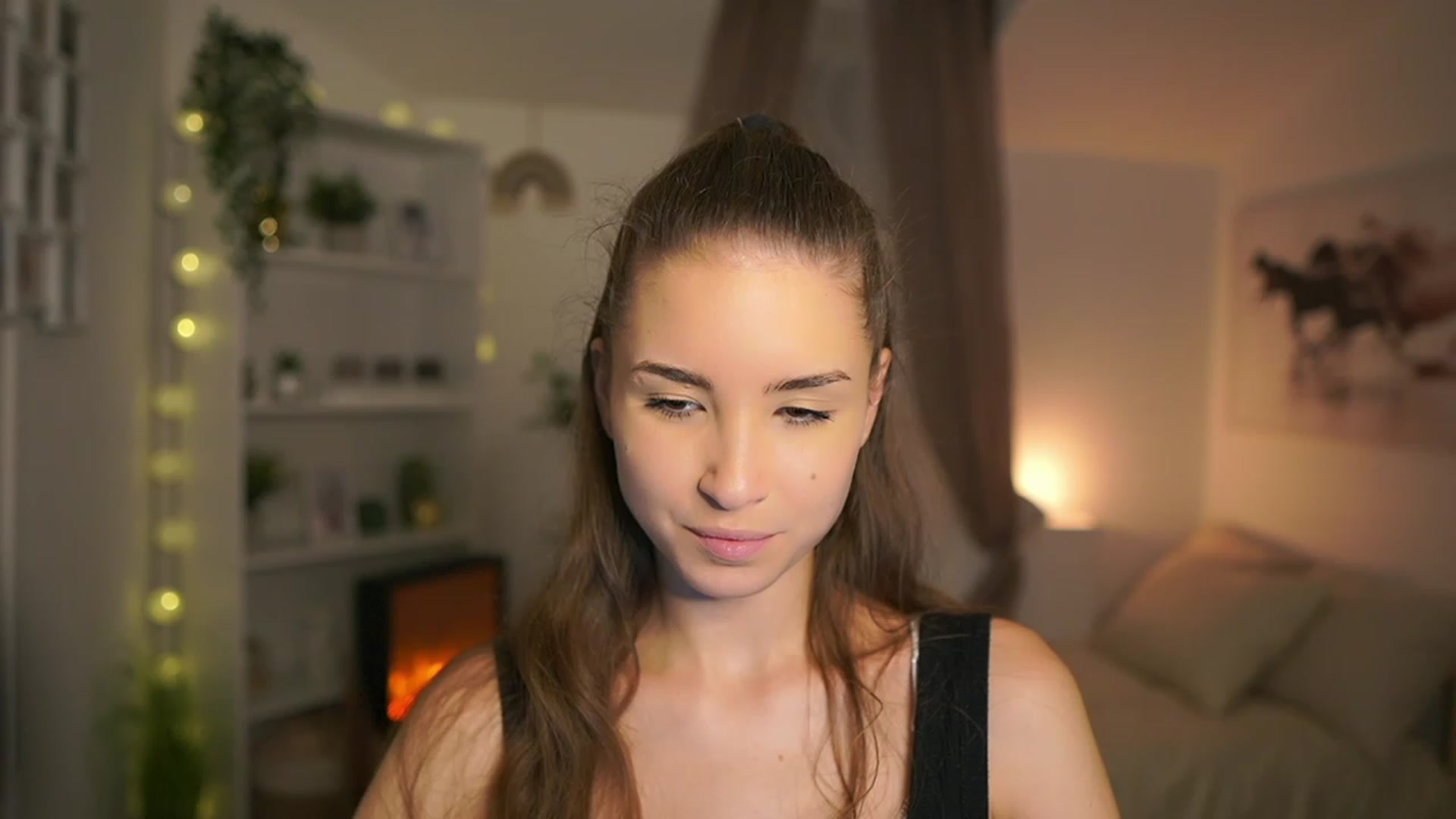 Gallery image thumbnail from Shy_jane's myfreecams stream on, 12/22/2023, 15:20 image 9 of 20