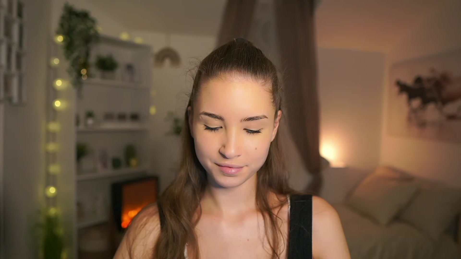 Gallery image thumbnail from Shy_jane's myfreecams stream on, 12/22/2023, 15:20 image 7 of 20