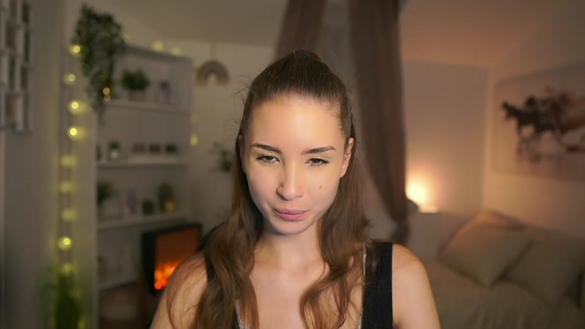 Gallery image thumbnail from Shy_jane's myfreecams stream on, 12/22/2023, 15:20 image 2 of 20