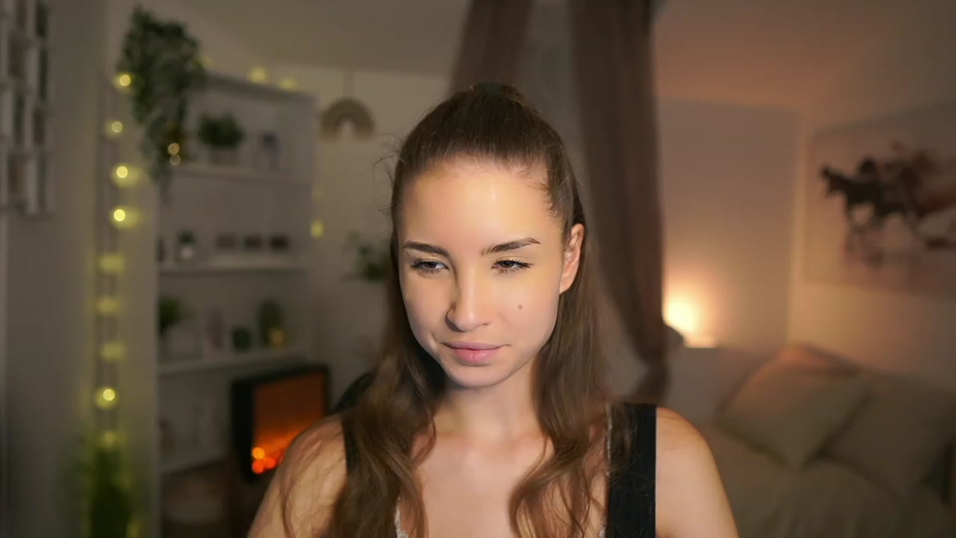 Gallery image thumbnail from Shy_jane's myfreecams stream on, 12/22/2023, 15:20 image 6 of 20