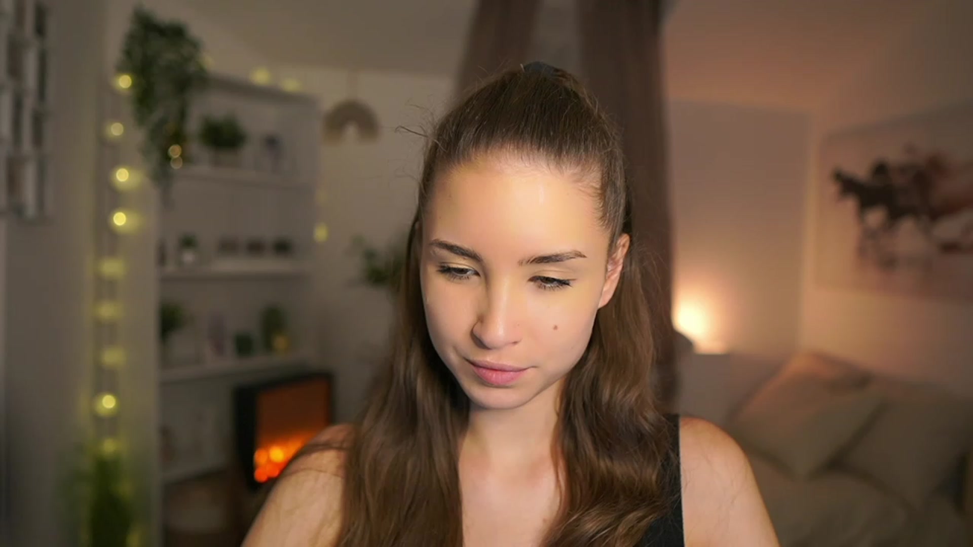 Gallery image thumbnail from Shy_jane's myfreecams stream on, 12/22/2023, 17:48 image 16 of 20