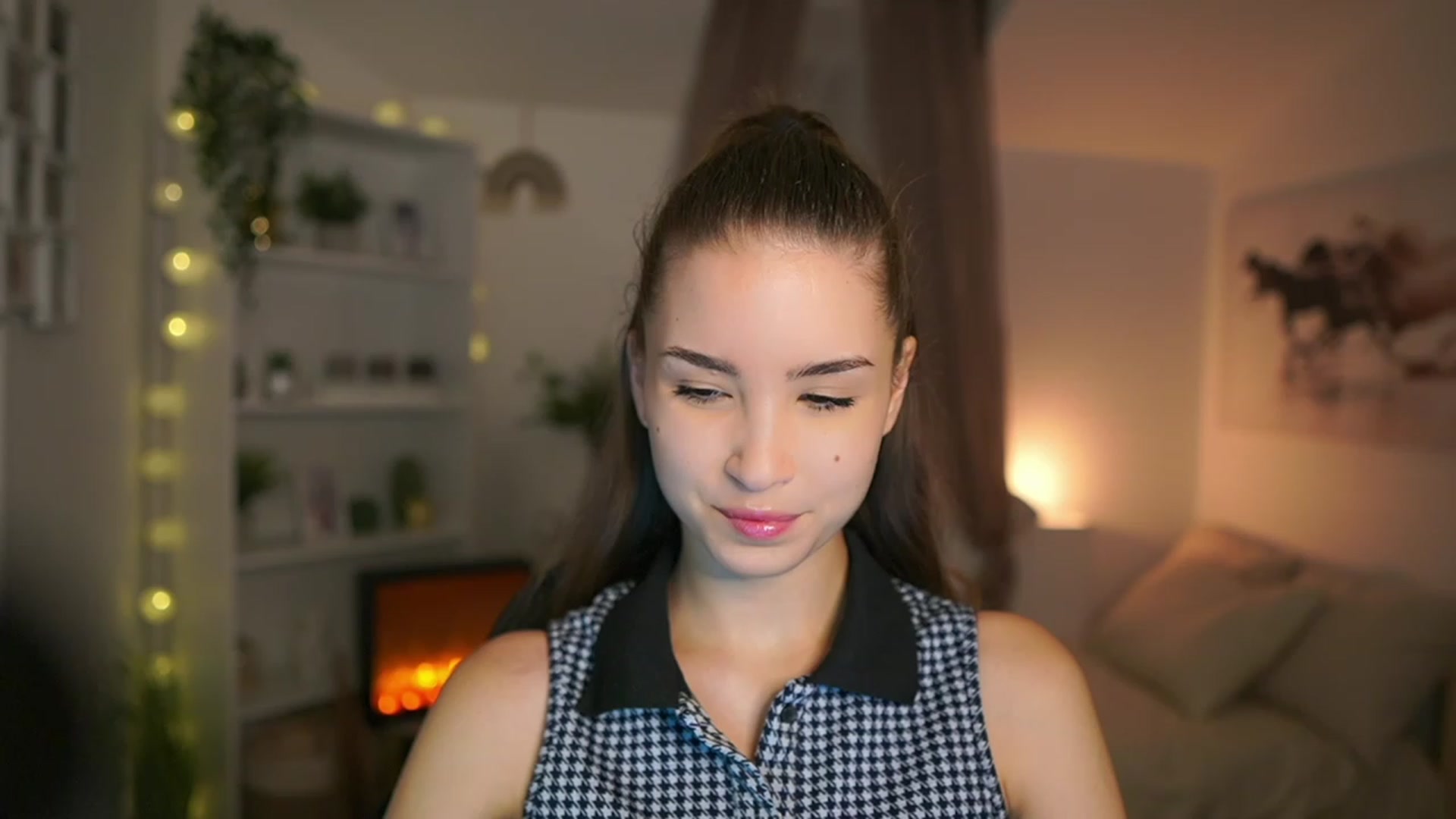 Gallery image thumbnail from Shy_jane's myfreecams stream on, 12/27/2023, 10:24 image 3 of 20