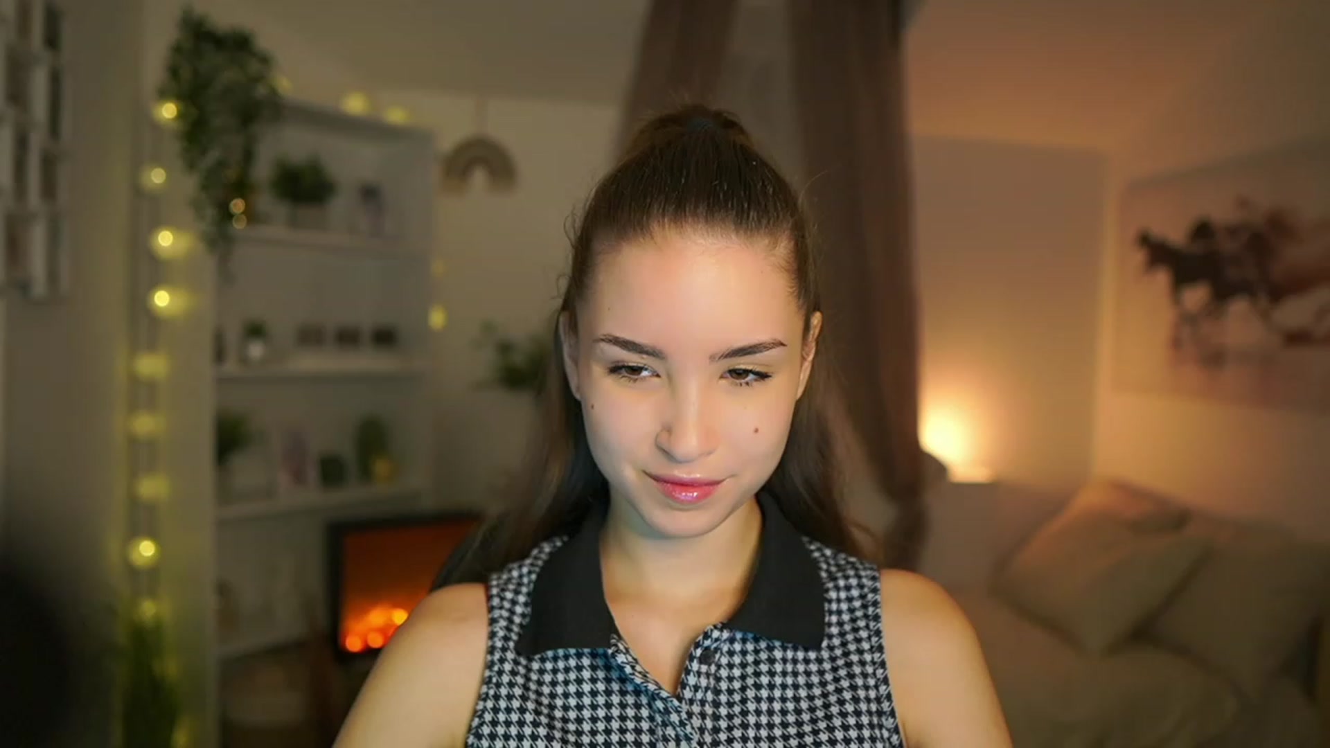 Gallery image thumbnail from Shy_jane's myfreecams stream on, 12/27/2023, 10:24 image 8 of 20