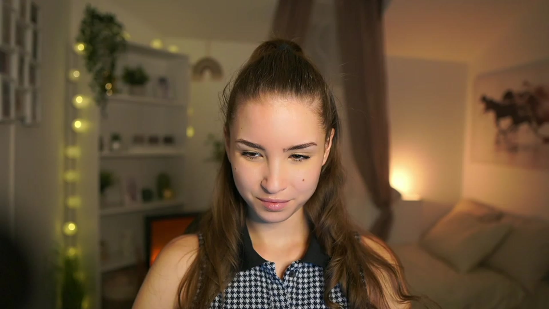 Gallery image thumbnail from Shy_jane's myfreecams stream on, 12/27/2023, 12:26 image 2 of 20