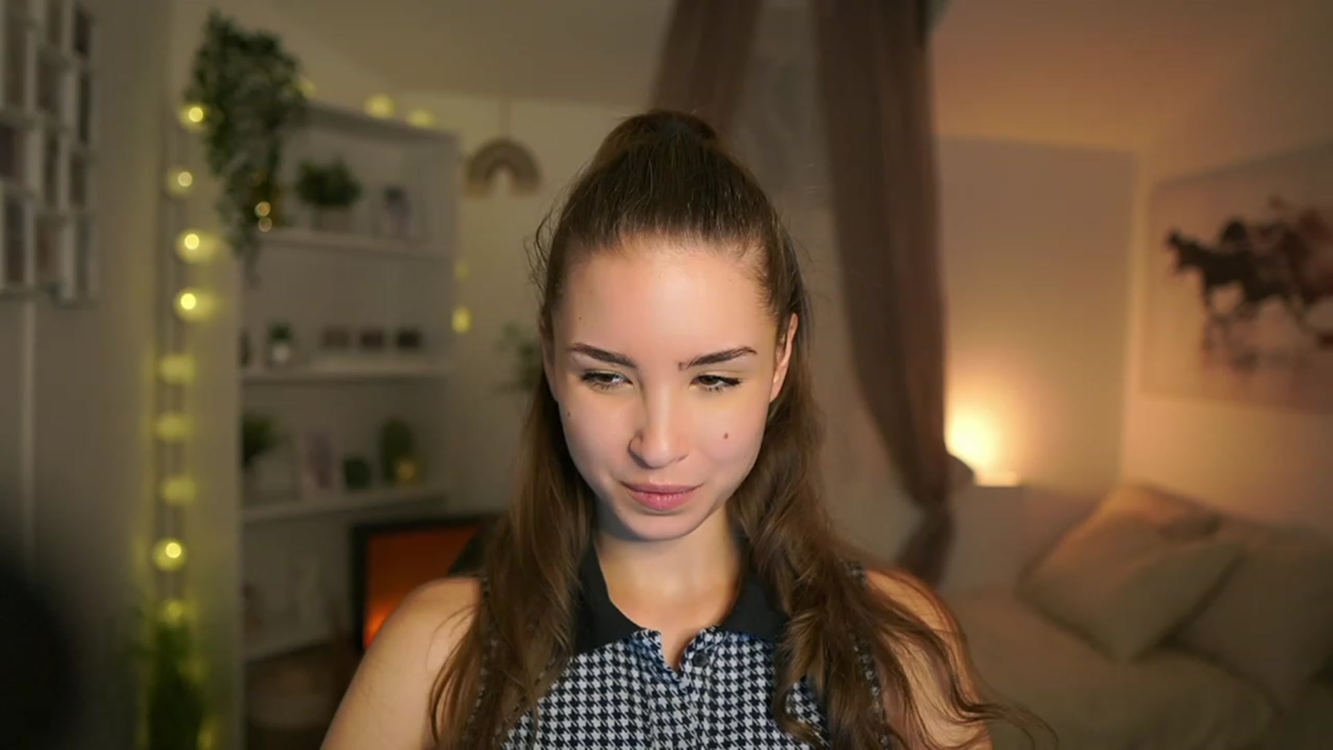 Gallery image thumbnail from Shy_jane's myfreecams stream on, 12/27/2023, 12:26 image 10 of 20