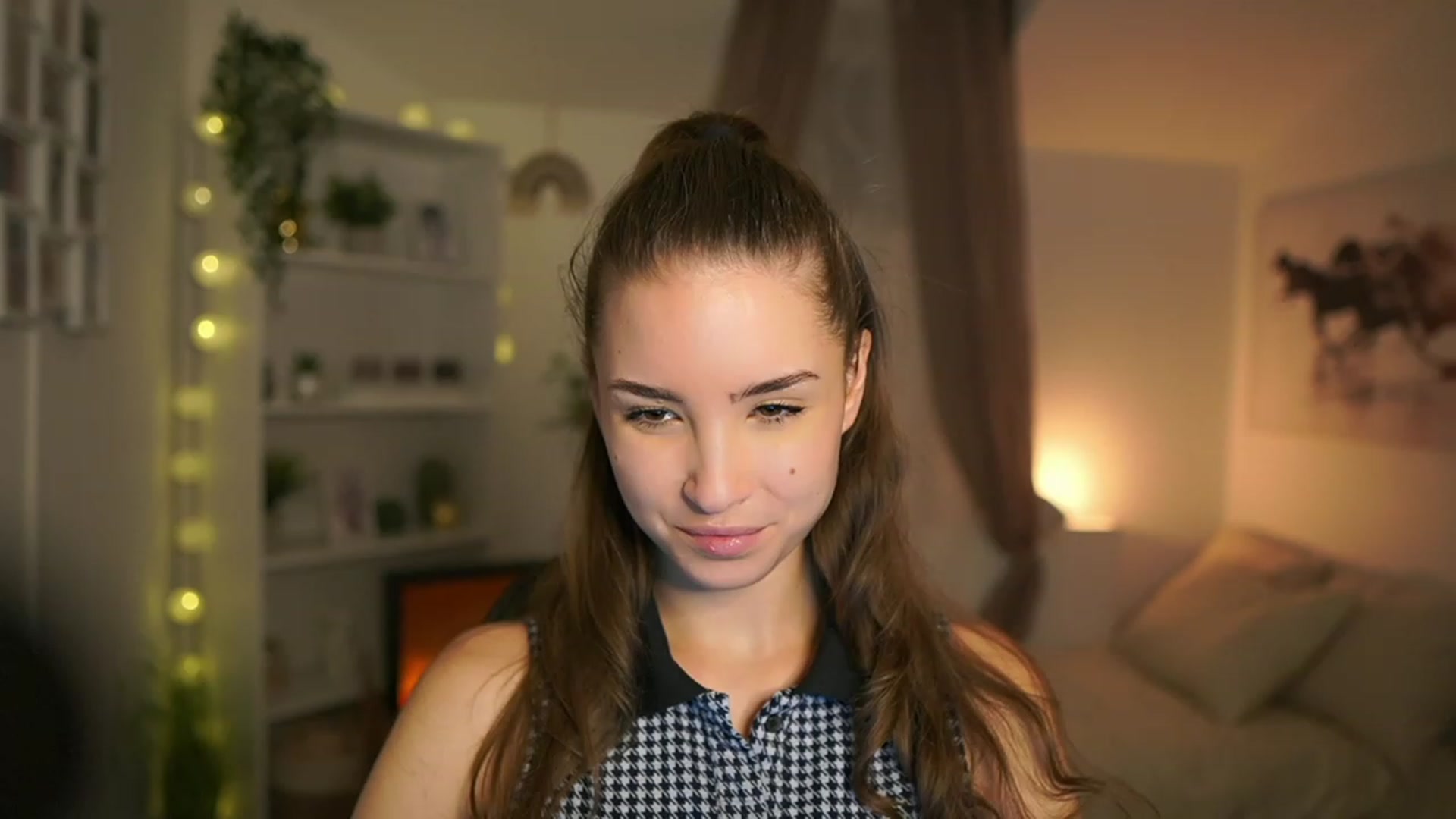 Gallery image thumbnail from Shy_jane's myfreecams stream on, 12/27/2023, 12:26 image 4 of 20