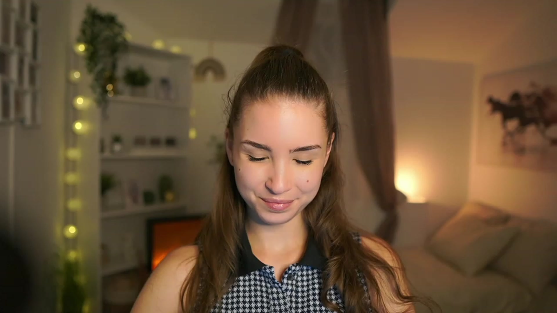 Gallery image thumbnail from Shy_jane's myfreecams stream on, 12/27/2023, 12:26 image 12 of 20