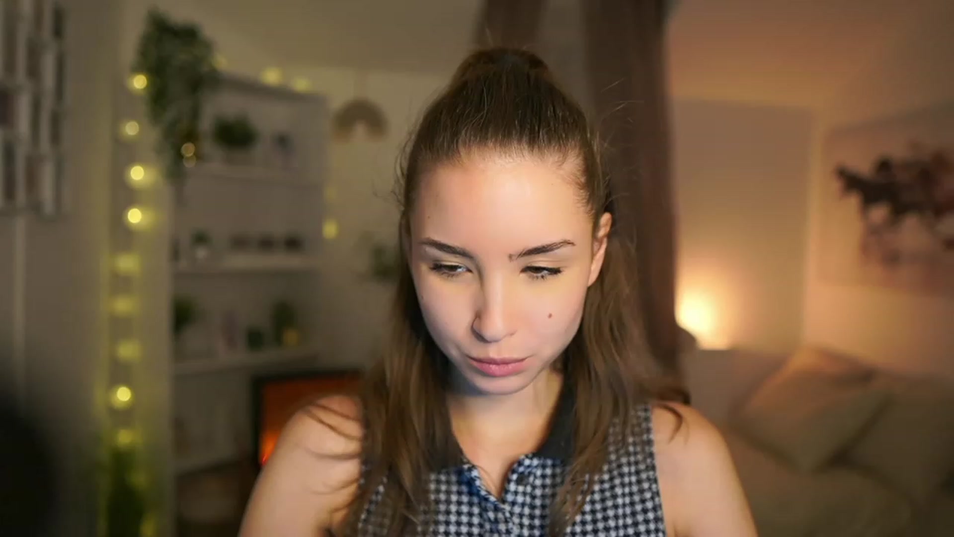 Gallery image thumbnail from Shy_jane's myfreecams stream on, 12/27/2023, 12:26 image 20 of 20