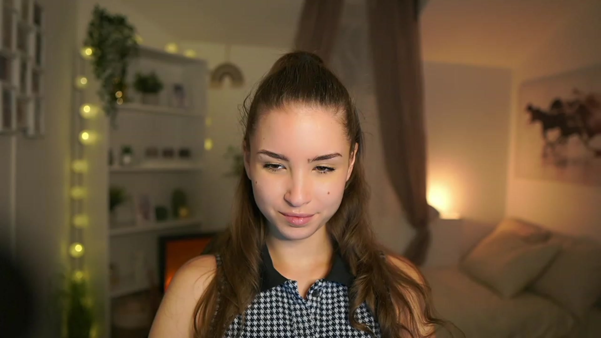 Gallery image thumbnail from Shy_jane's myfreecams stream on, 12/27/2023, 12:26 image 1 of 20