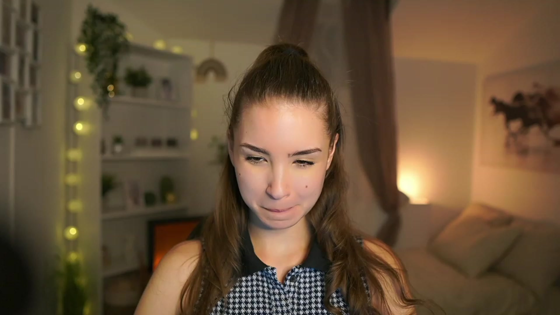 Gallery image thumbnail from Shy_jane's myfreecams stream on, 12/27/2023, 12:26 image 6 of 20