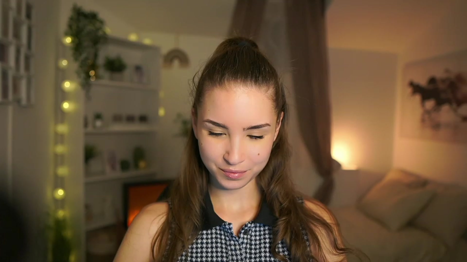 Gallery image thumbnail from Shy_jane's myfreecams stream on, 12/27/2023, 12:26 image 11 of 20