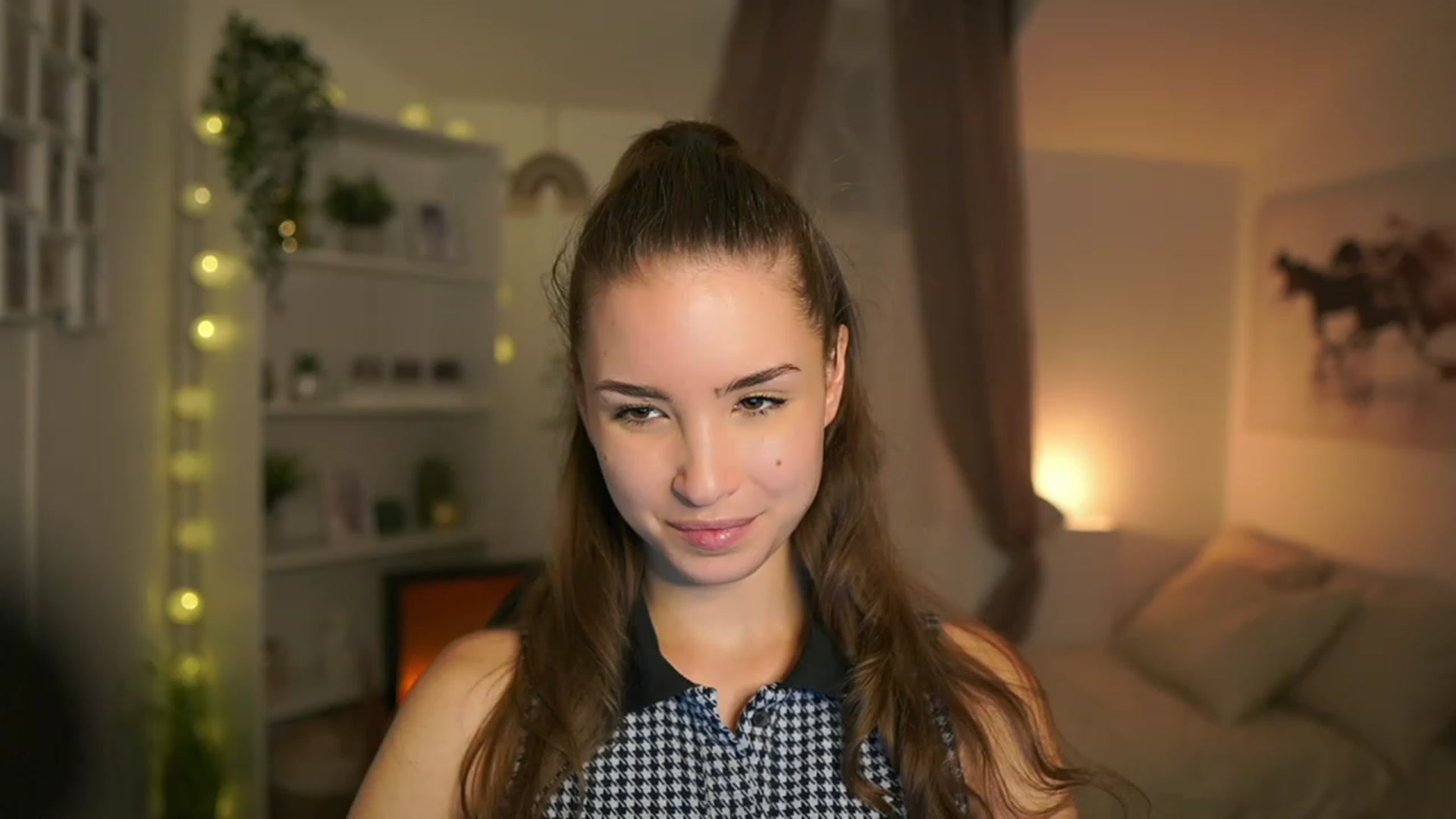Gallery image thumbnail from Shy_jane's myfreecams stream on, 12/27/2023, 12:26 image 9 of 20