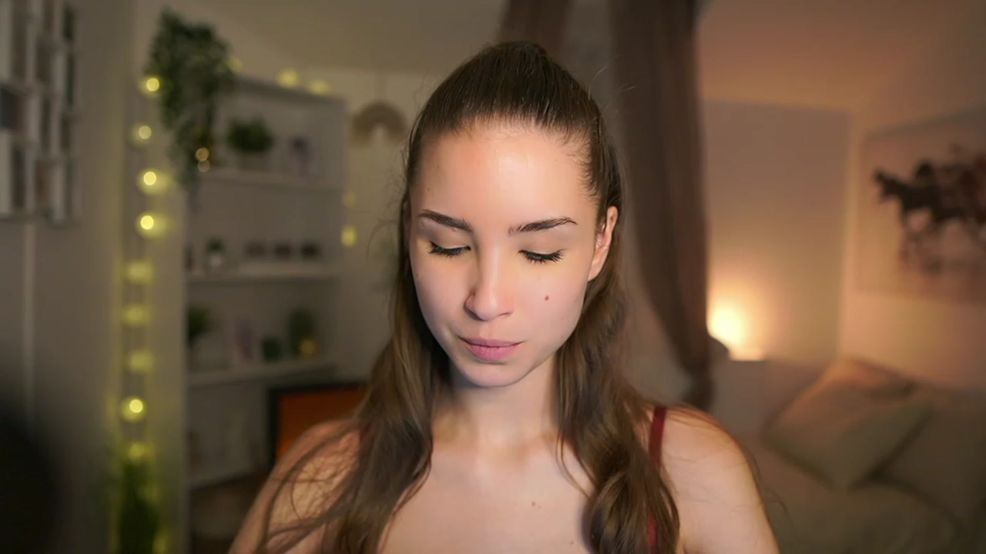 Gallery image thumbnail from Shy_jane's myfreecams stream on, 12/27/2023, 14:13 image 1 of 20