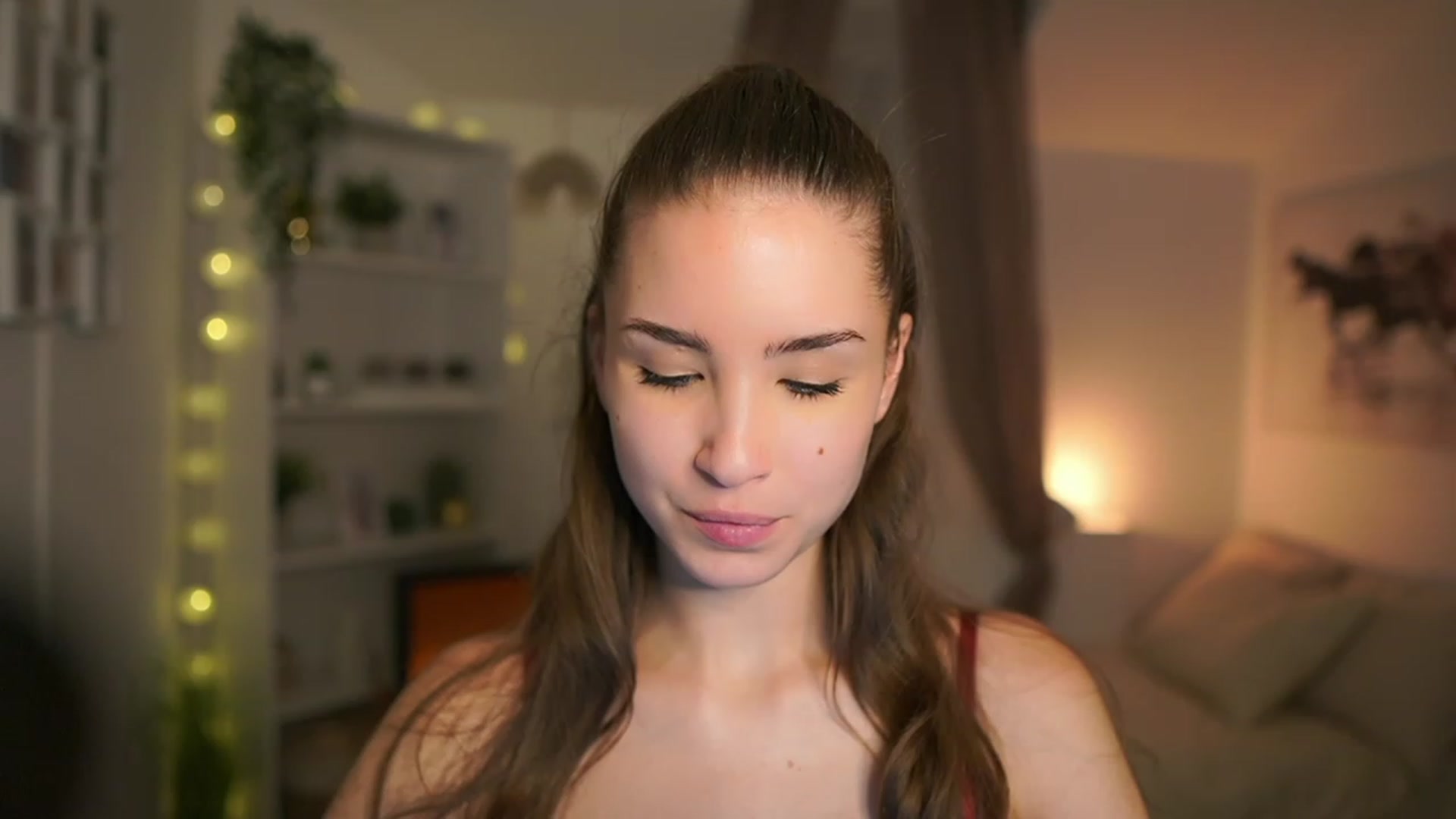 Gallery image thumbnail from Shy_jane's myfreecams stream on, 12/27/2023, 14:13 image 2 of 20
