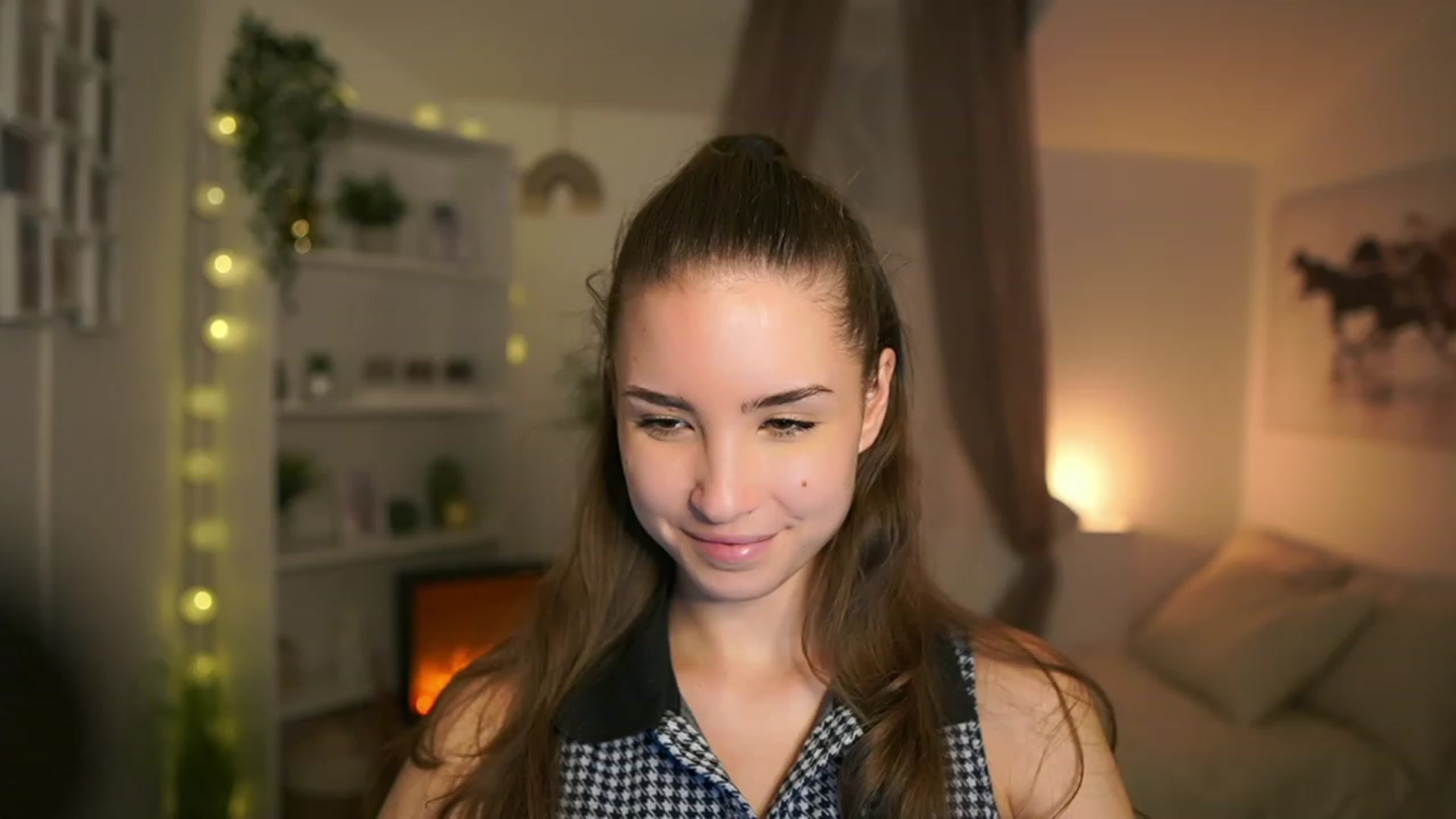 Gallery image thumbnail from Shy_jane's myfreecams stream on, 12/27/2023, 14:49 image 2 of 20