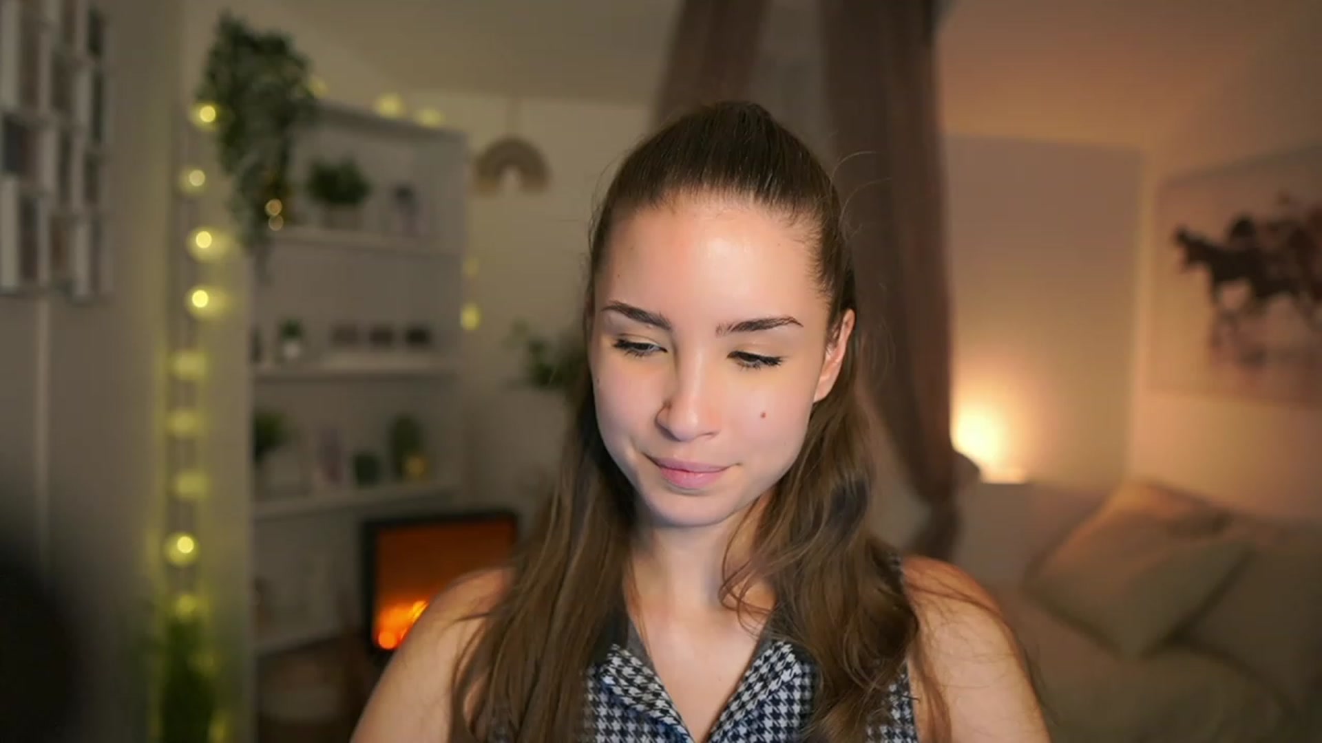 Gallery image thumbnail from Shy_jane's myfreecams stream on, 12/27/2023, 14:49 image 12 of 20