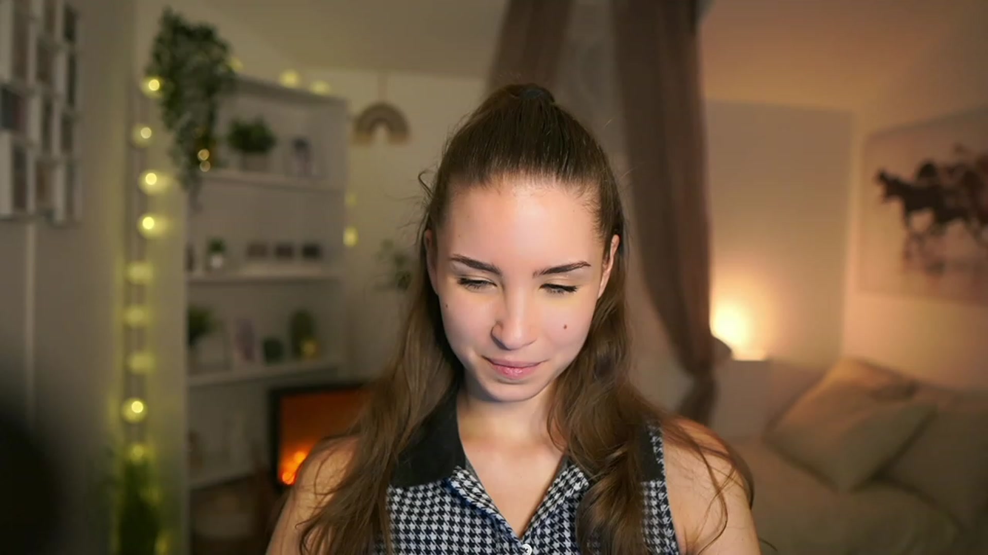 Gallery image thumbnail from Shy_jane's myfreecams stream on, 12/27/2023, 14:49 image 5 of 20