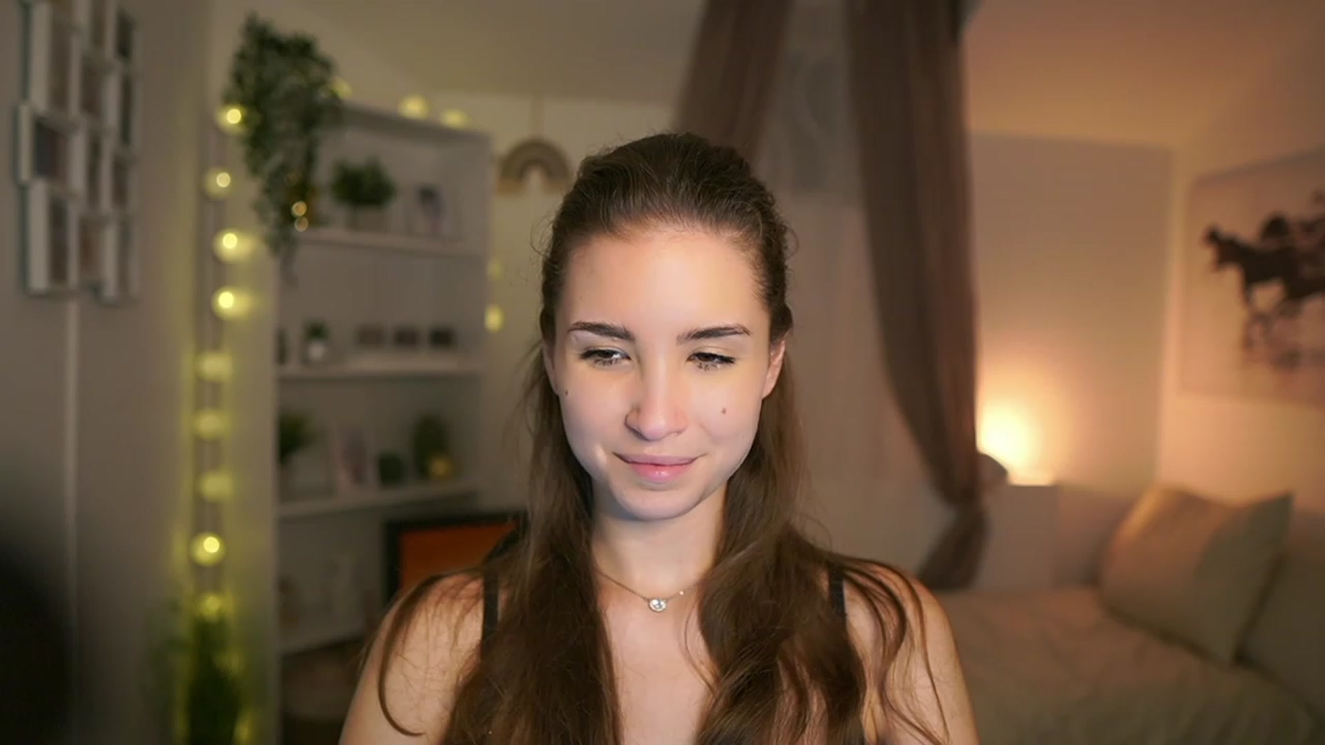 Gallery image thumbnail from Shy_jane's myfreecams stream on, 12/29/2023, 16:38 image 11 of 20