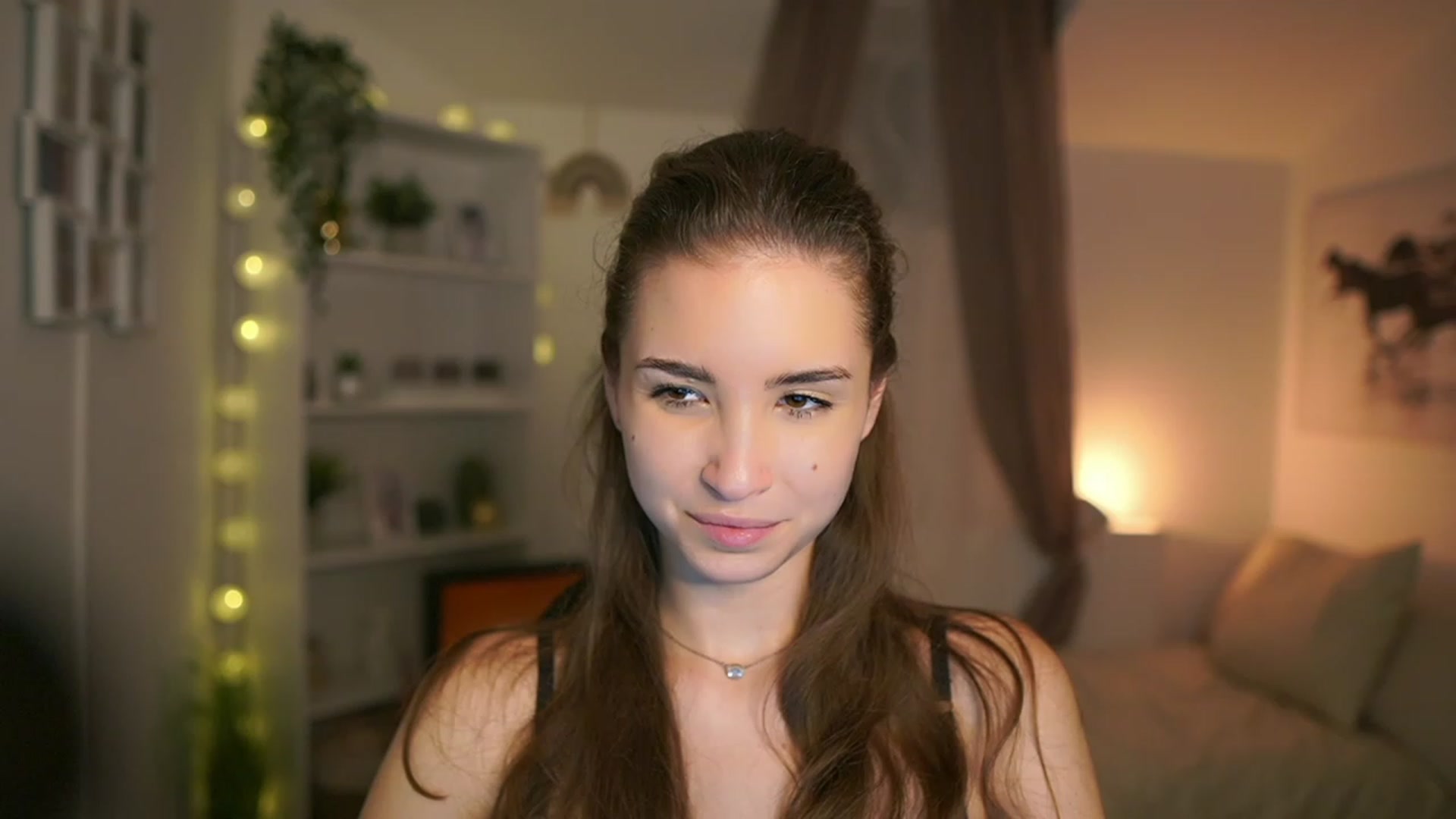 Gallery image thumbnail from Shy_jane's myfreecams stream on, 12/29/2023, 16:38 image 14 of 20