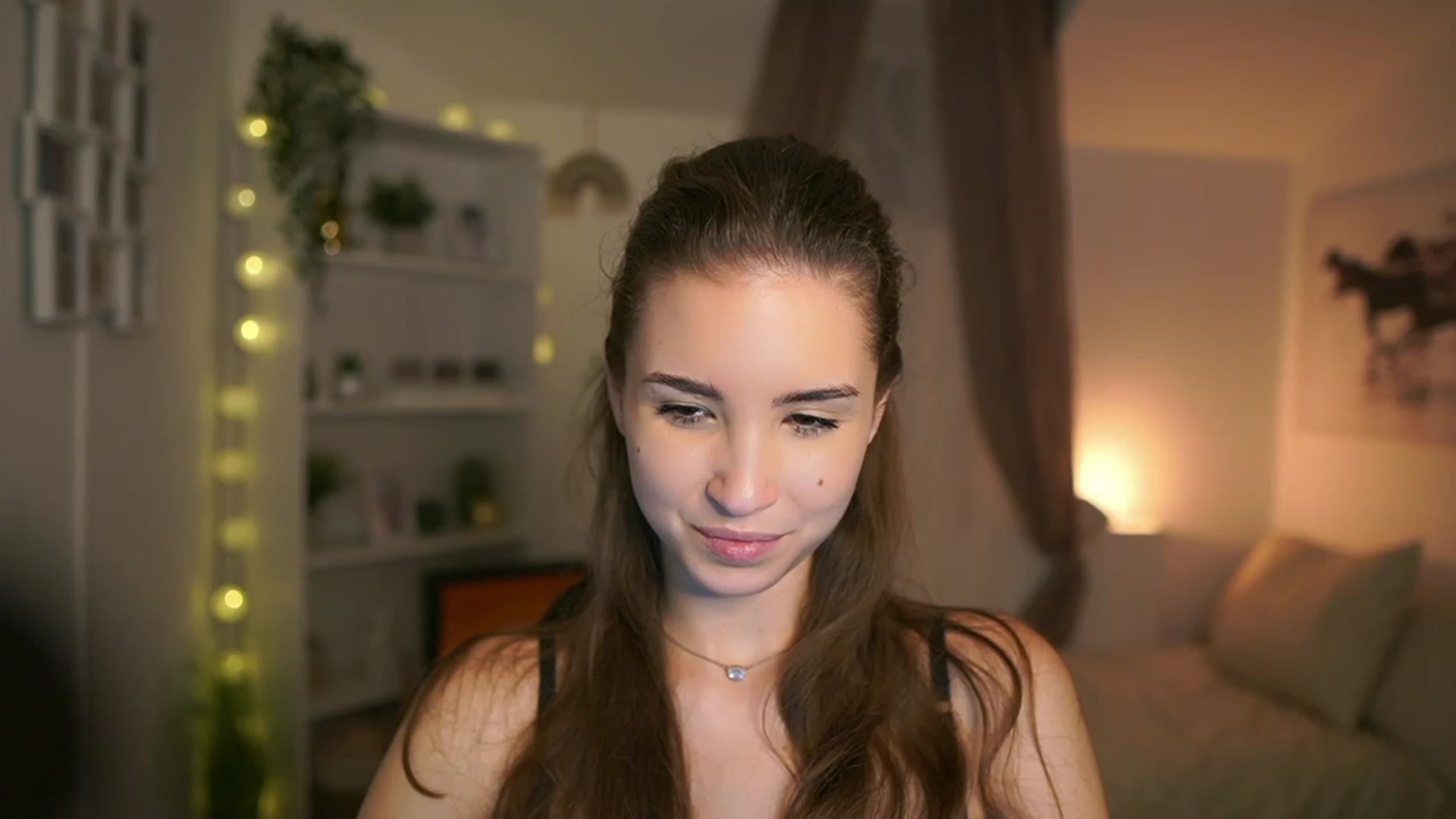 Gallery image thumbnail from Shy_jane's myfreecams stream on, 12/29/2023, 16:38 image 16 of 20