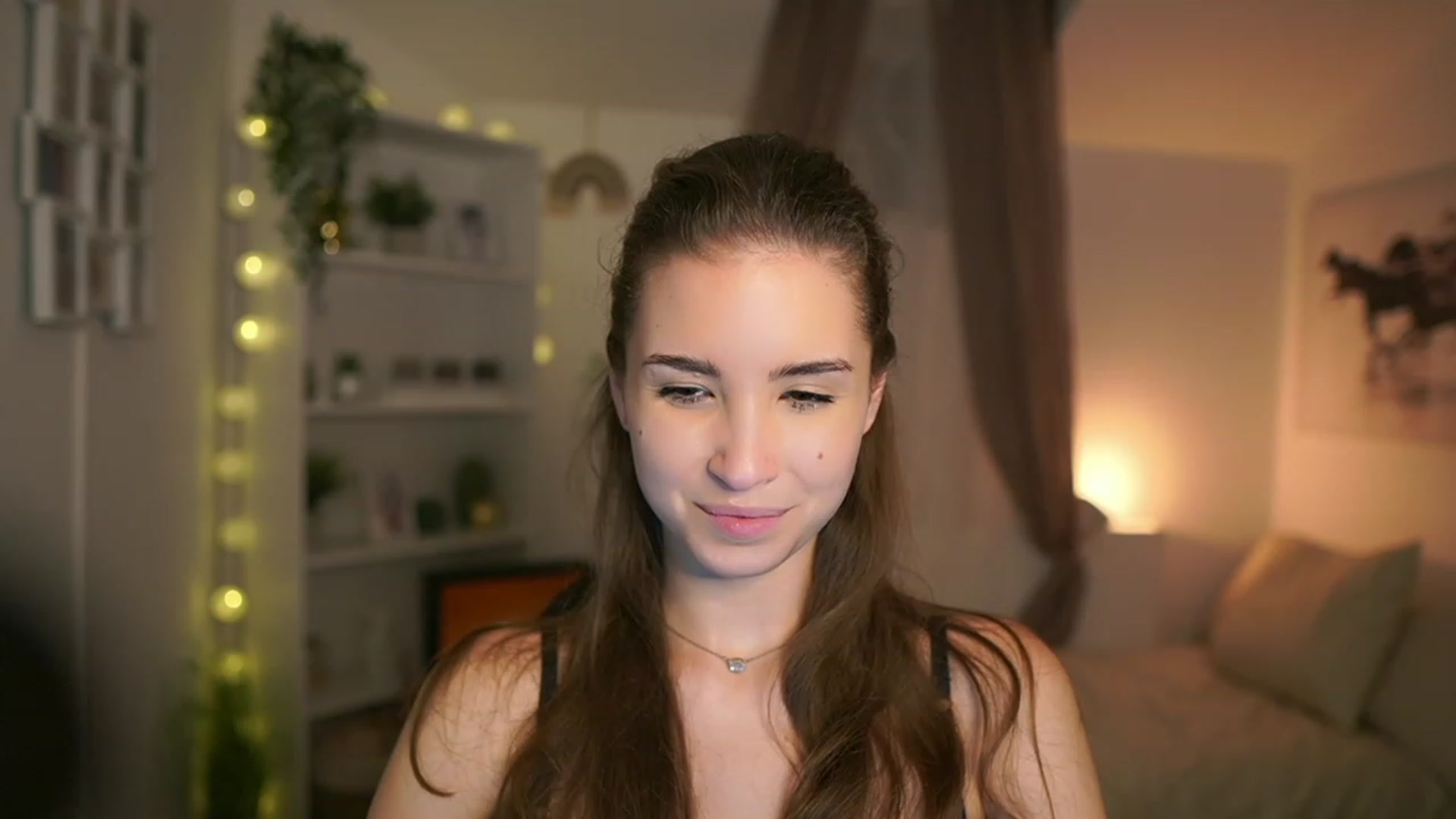 Gallery image thumbnail from Shy_jane's myfreecams stream on, 12/29/2023, 16:38 image 13 of 20