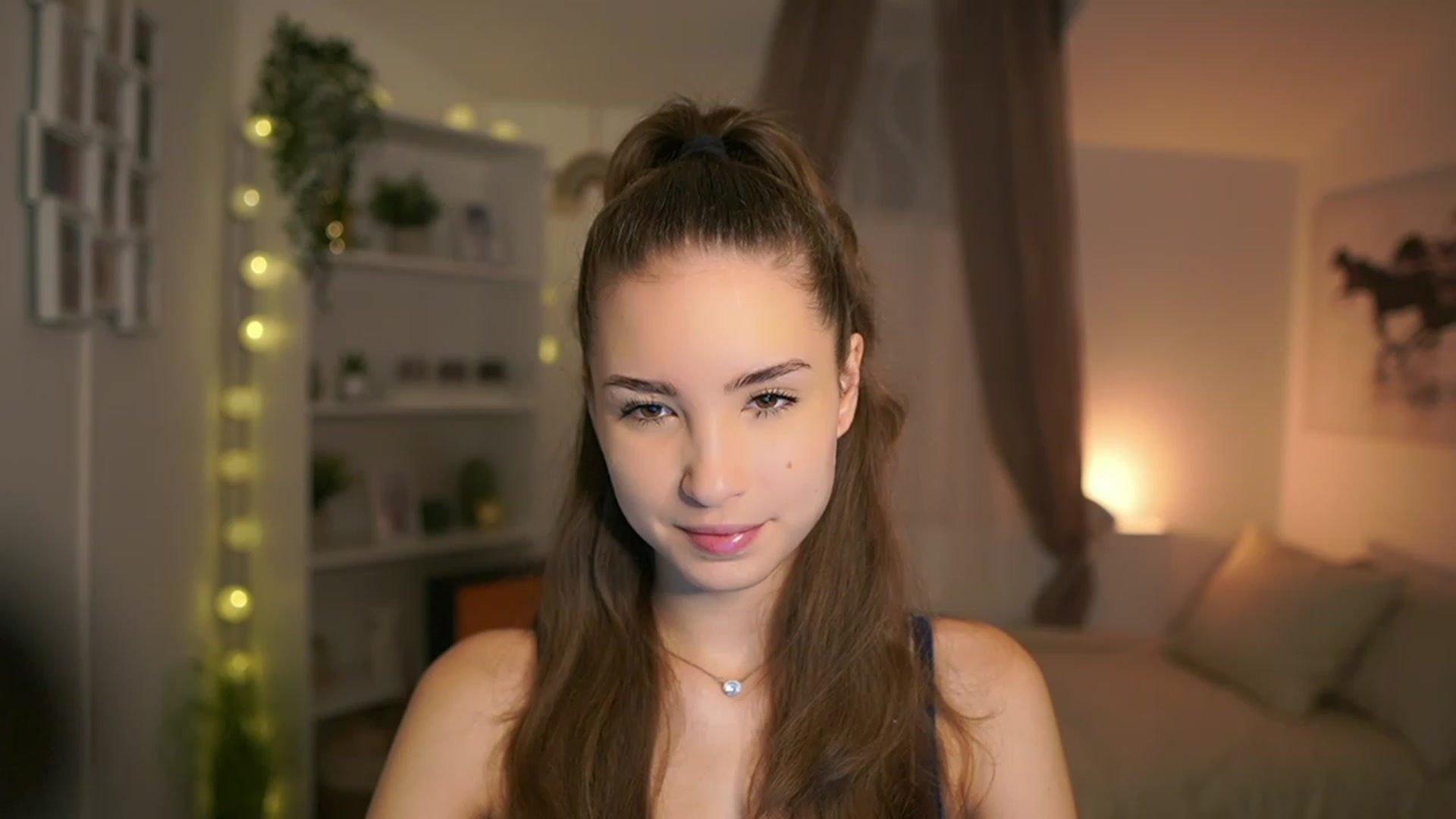 Gallery image thumbnail from Shy_jane's myfreecams stream on, 12/30/2023, 07:38 image 9 of 20