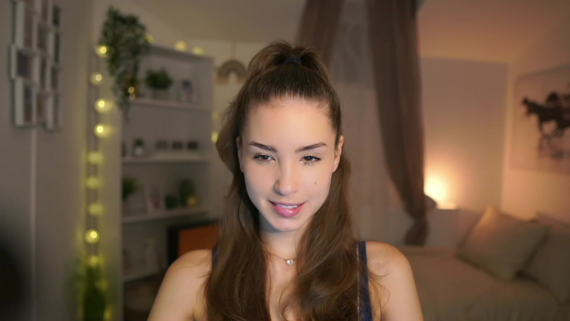 Gallery image thumbnail from Shy_jane's myfreecams stream on, 12/30/2023, 07:38 image 16 of 20