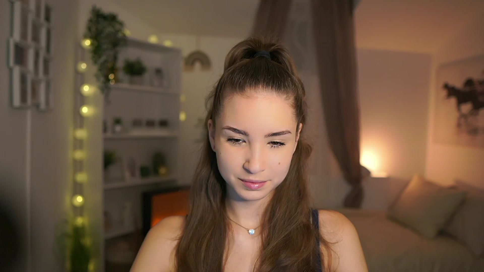 Gallery image thumbnail from Shy_jane's myfreecams stream on, 12/30/2023, 07:38 image 15 of 20