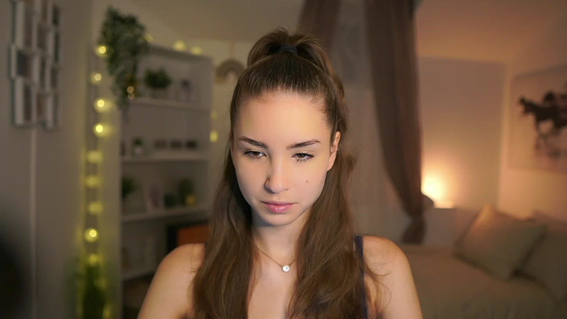Gallery image thumbnail from Shy_jane's myfreecams stream on, 12/30/2023, 07:38 image 2 of 20