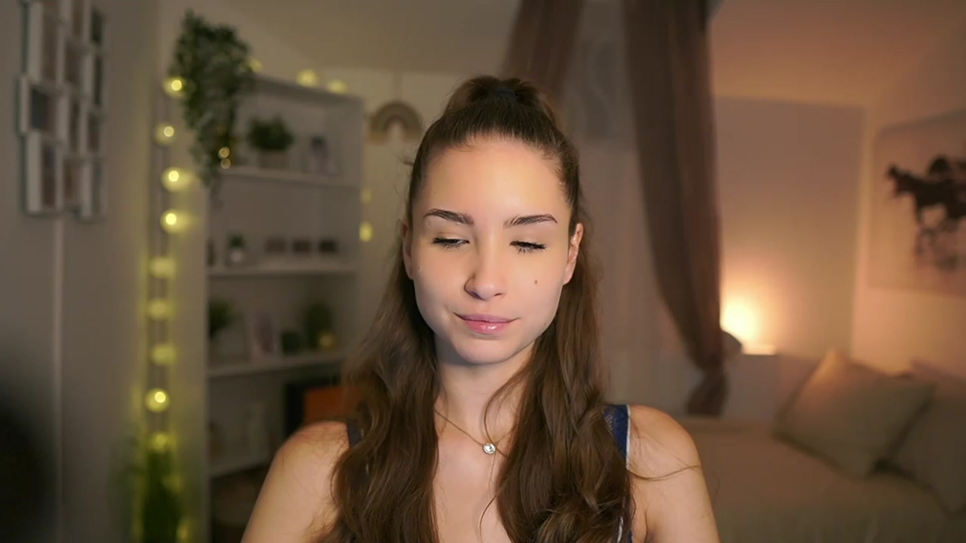 Gallery image thumbnail from Shy_jane's myfreecams stream on, 12/30/2023, 10:37 image 3 of 20