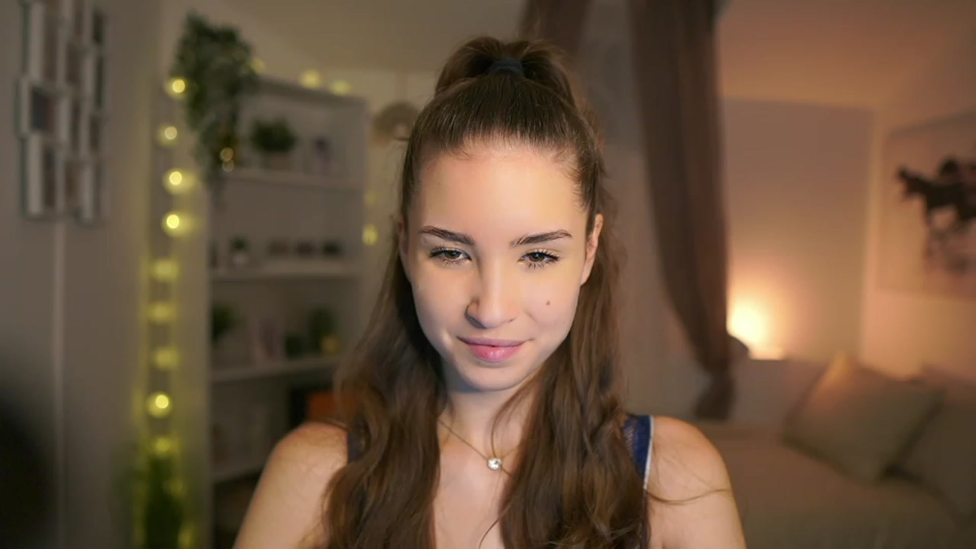 Gallery image thumbnail from Shy_jane's myfreecams stream on, 12/30/2023, 10:37 image 6 of 20