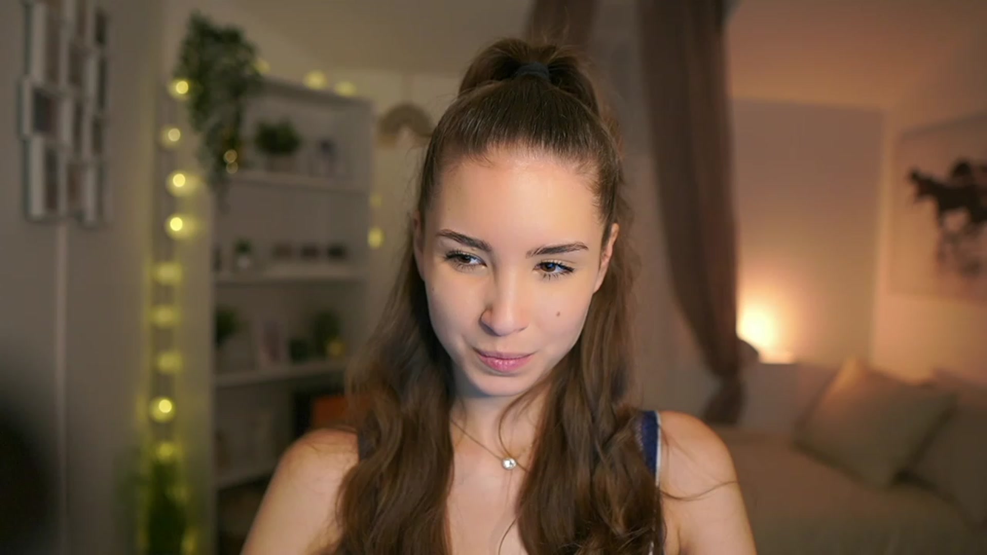 Gallery image thumbnail from Shy_jane's myfreecams stream on, 12/30/2023, 10:37 image 1 of 20