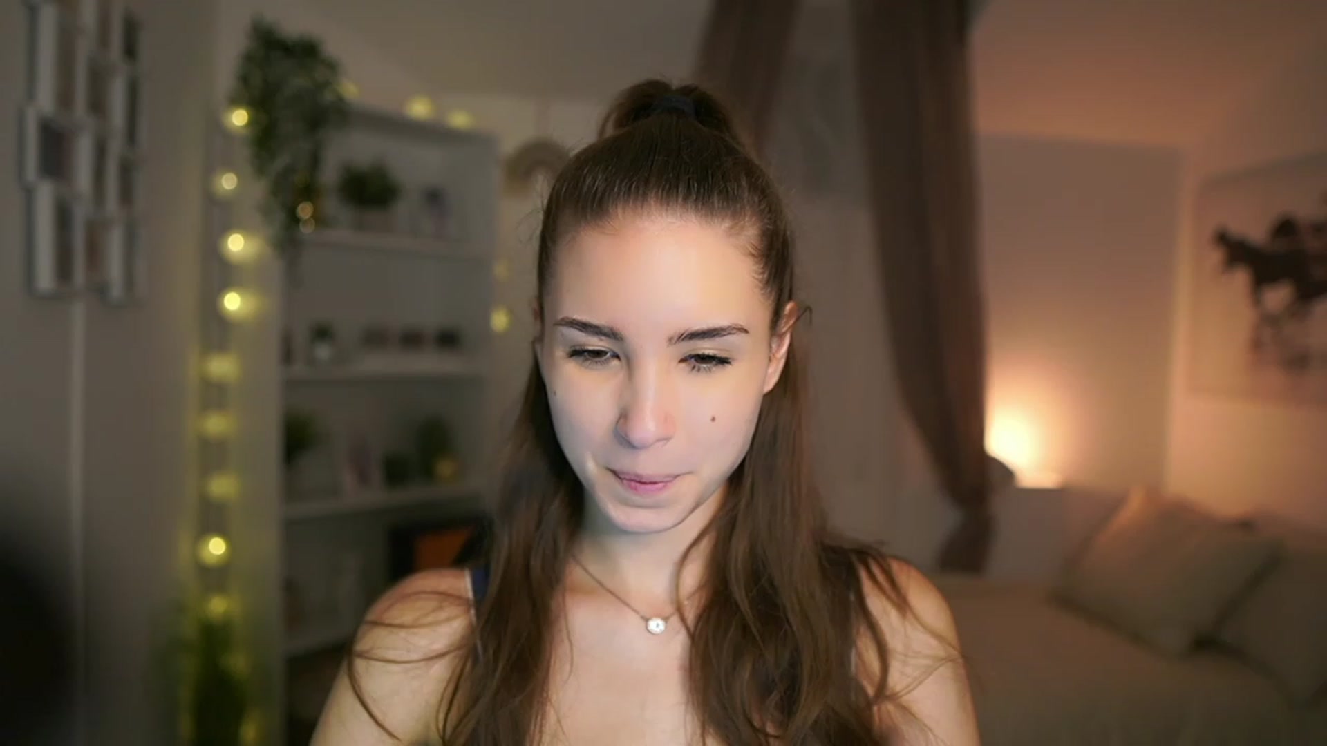 Gallery image thumbnail from Shy_jane's myfreecams stream on, 12/30/2023, 15:15 image 20 of 20