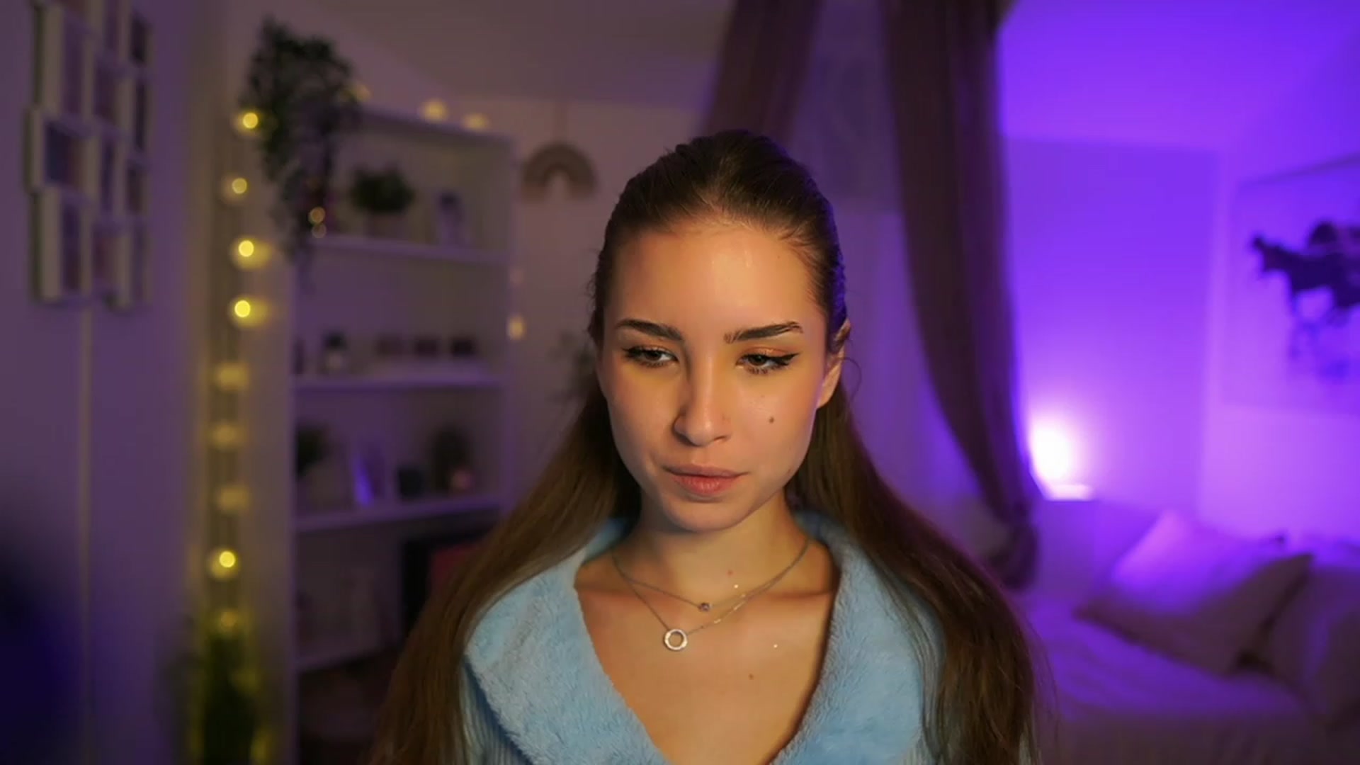Gallery image thumbnail from Shy_jane's myfreecams stream on, 01/02/2024, 13:00 image 7 of 20