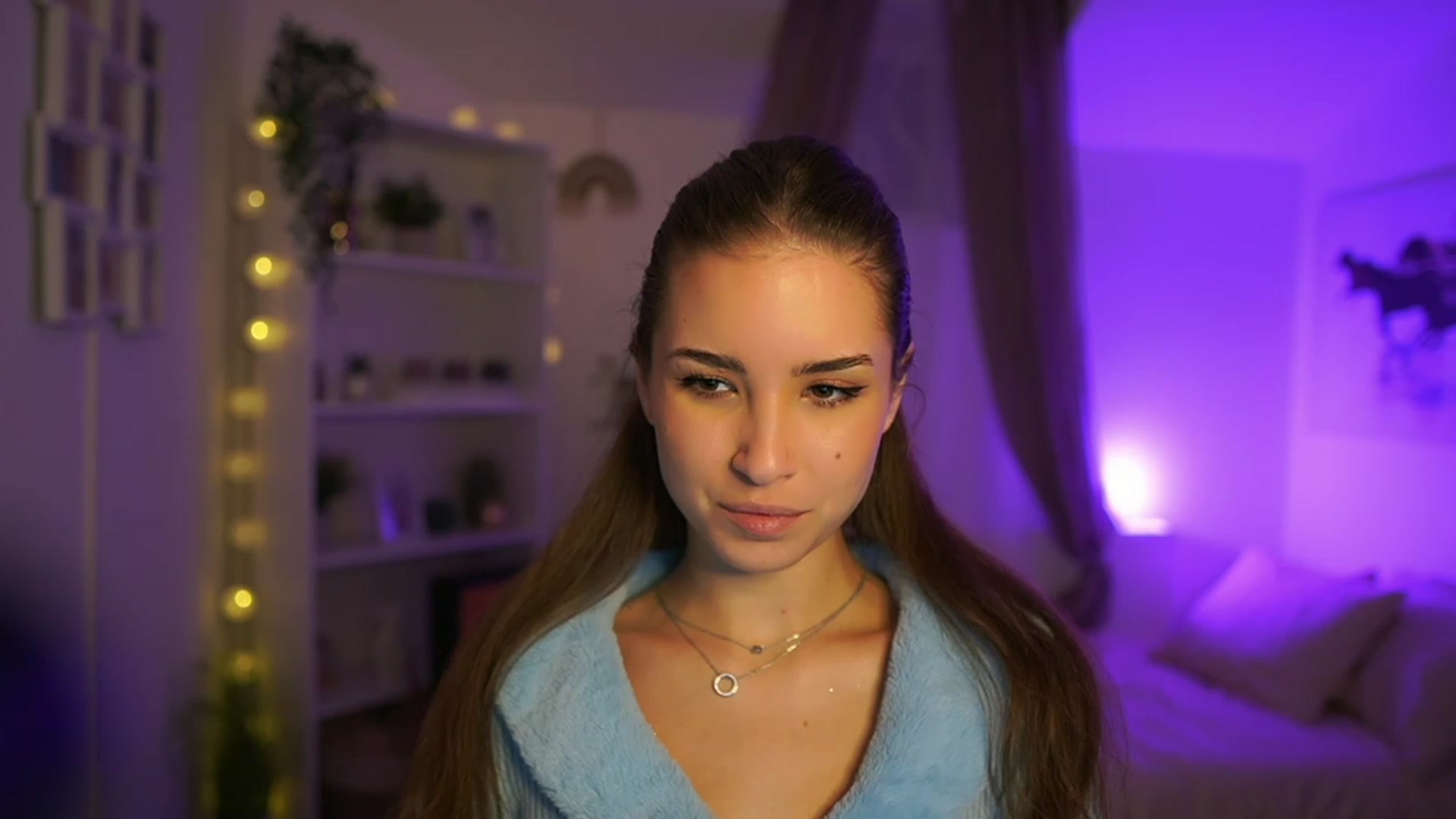 Gallery image thumbnail from Shy_jane's myfreecams stream on, 01/02/2024, 13:00 image 10 of 20