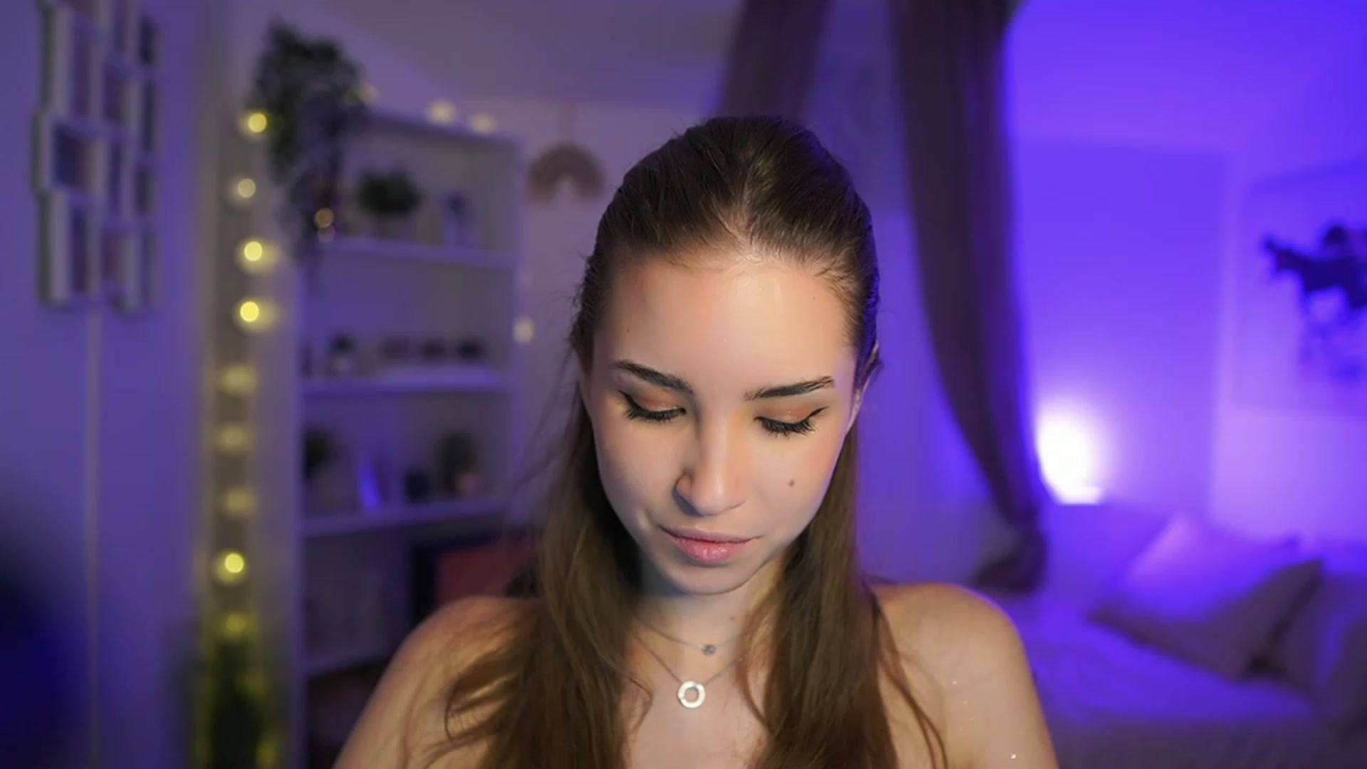 Gallery image thumbnail from Shy_jane's myfreecams stream on, 01/02/2024, 13:00 image 5 of 20