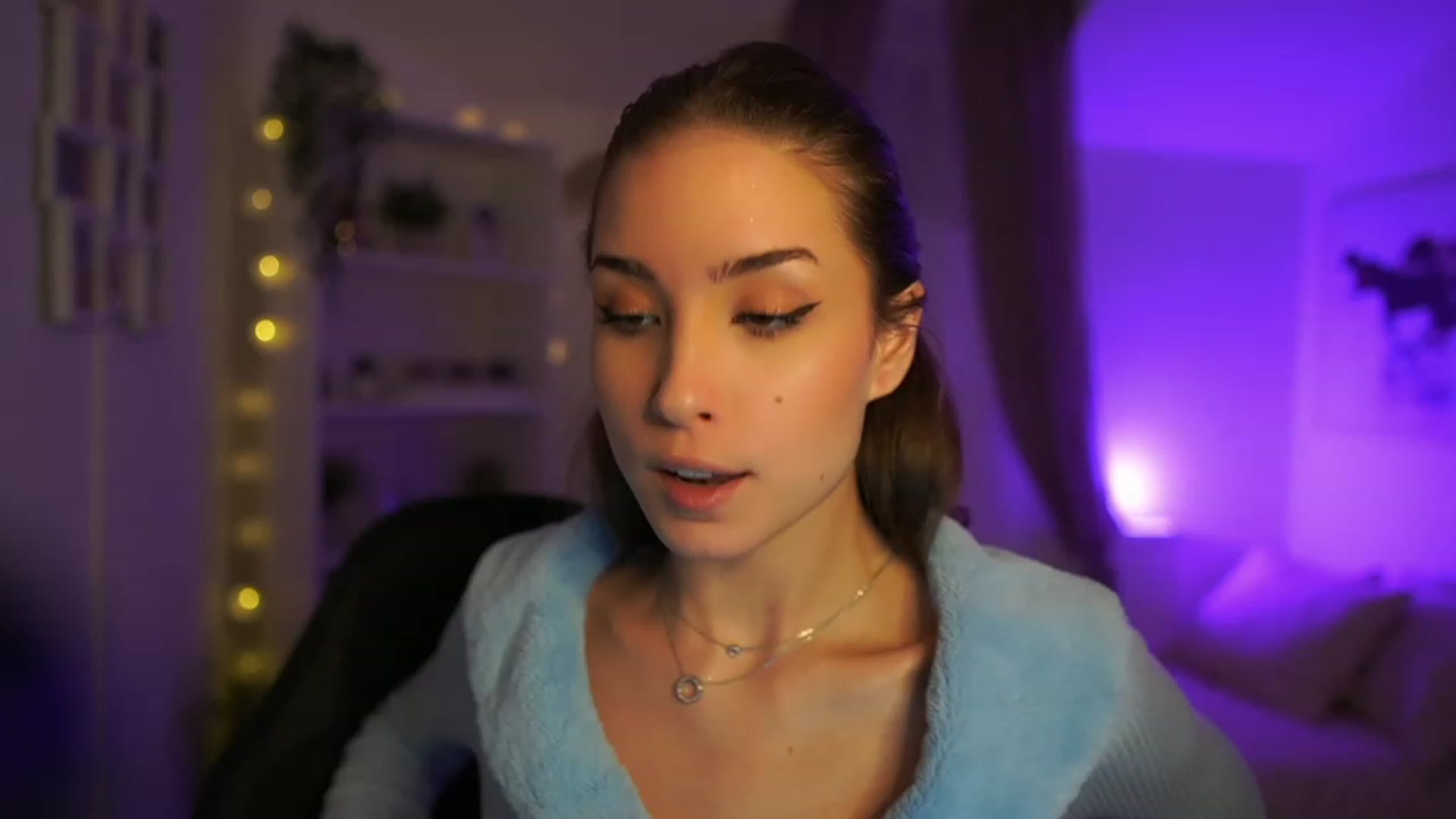 Gallery image thumbnail from Shy_jane's myfreecams stream on, 01/02/2024, 13:00 image 6 of 20