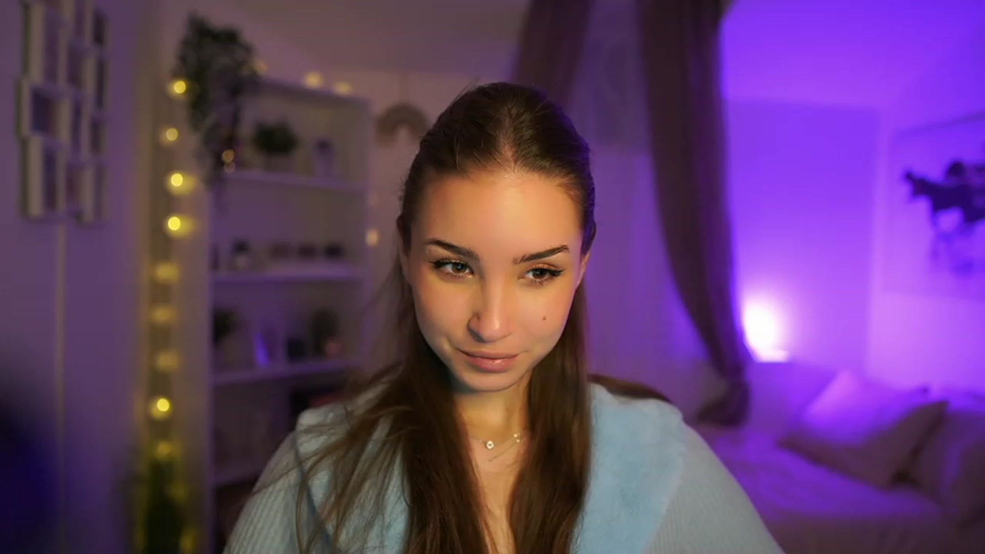 Gallery image thumbnail from Shy_jane's myfreecams stream on, 01/02/2024, 14:22 image 16 of 20