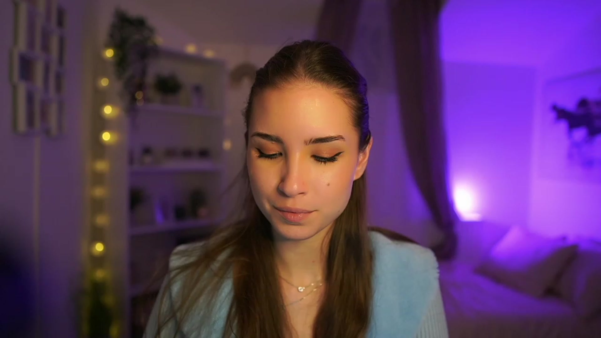 Gallery image thumbnail from Shy_jane's myfreecams stream on, 01/02/2024, 14:22 image 14 of 20