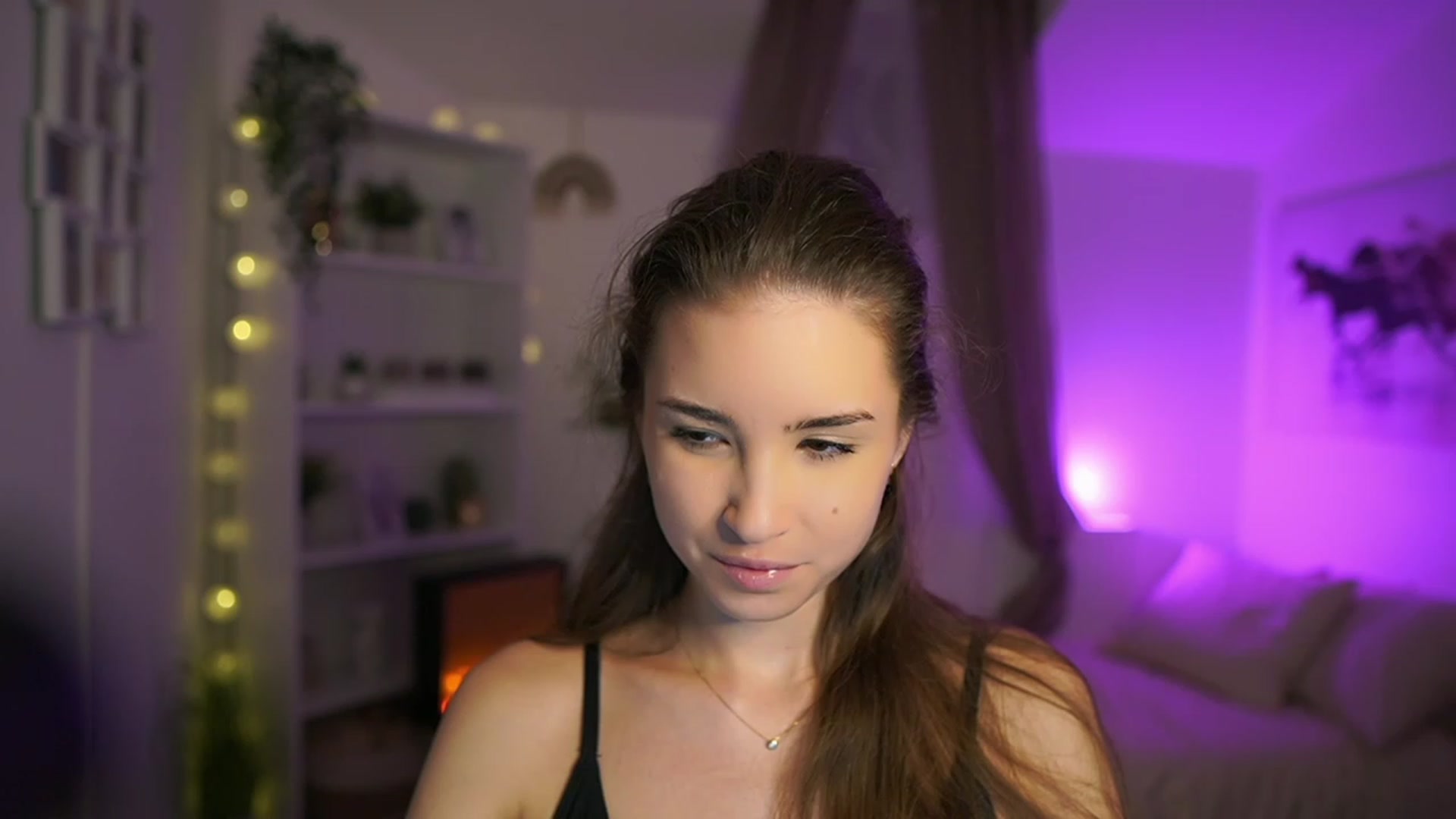 Gallery image thumbnail from Shy_jane's myfreecams stream on, 01/05/2024, 13:39 image 6 of 20