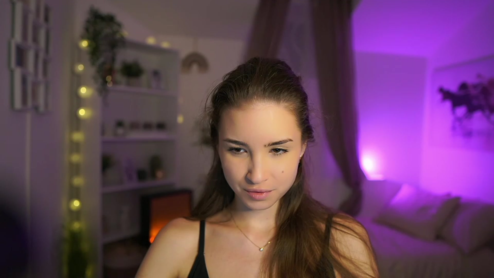 Gallery image thumbnail from Shy_jane's myfreecams stream on, 01/05/2024, 13:39 image 7 of 20