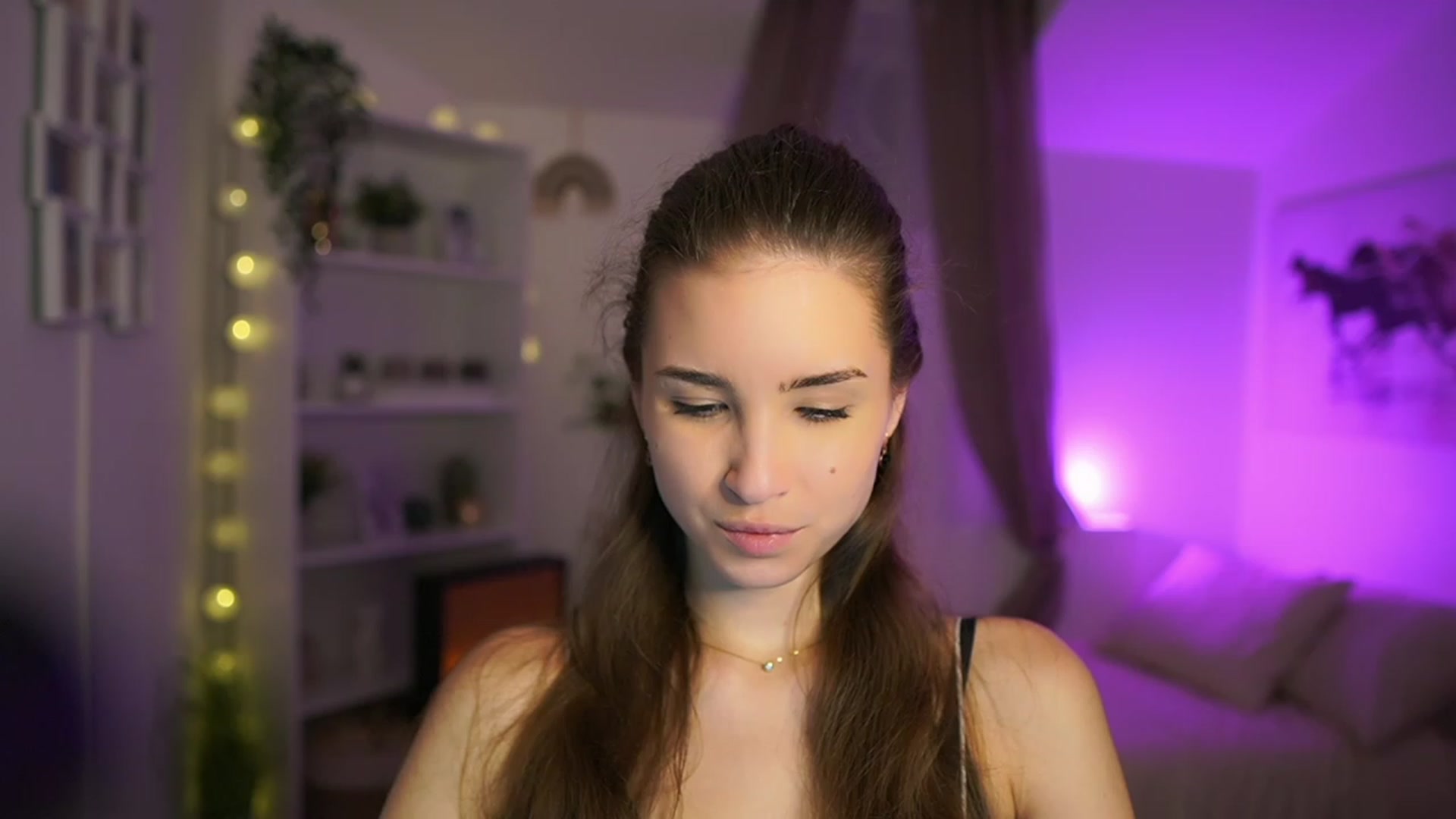 Gallery image thumbnail from Shy_jane's myfreecams stream on, 01/05/2024, 17:26 image 2 of 20
