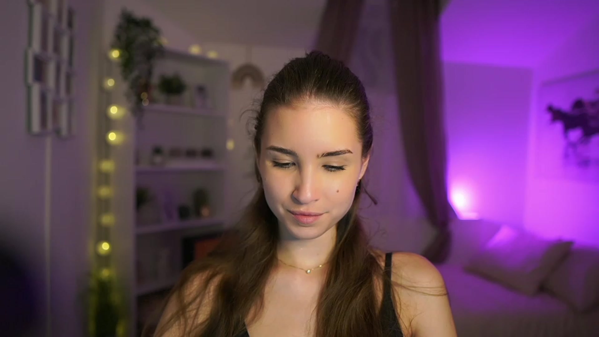 Gallery image thumbnail from Shy_jane's myfreecams stream on, 01/05/2024, 18:47 image 10 of 20