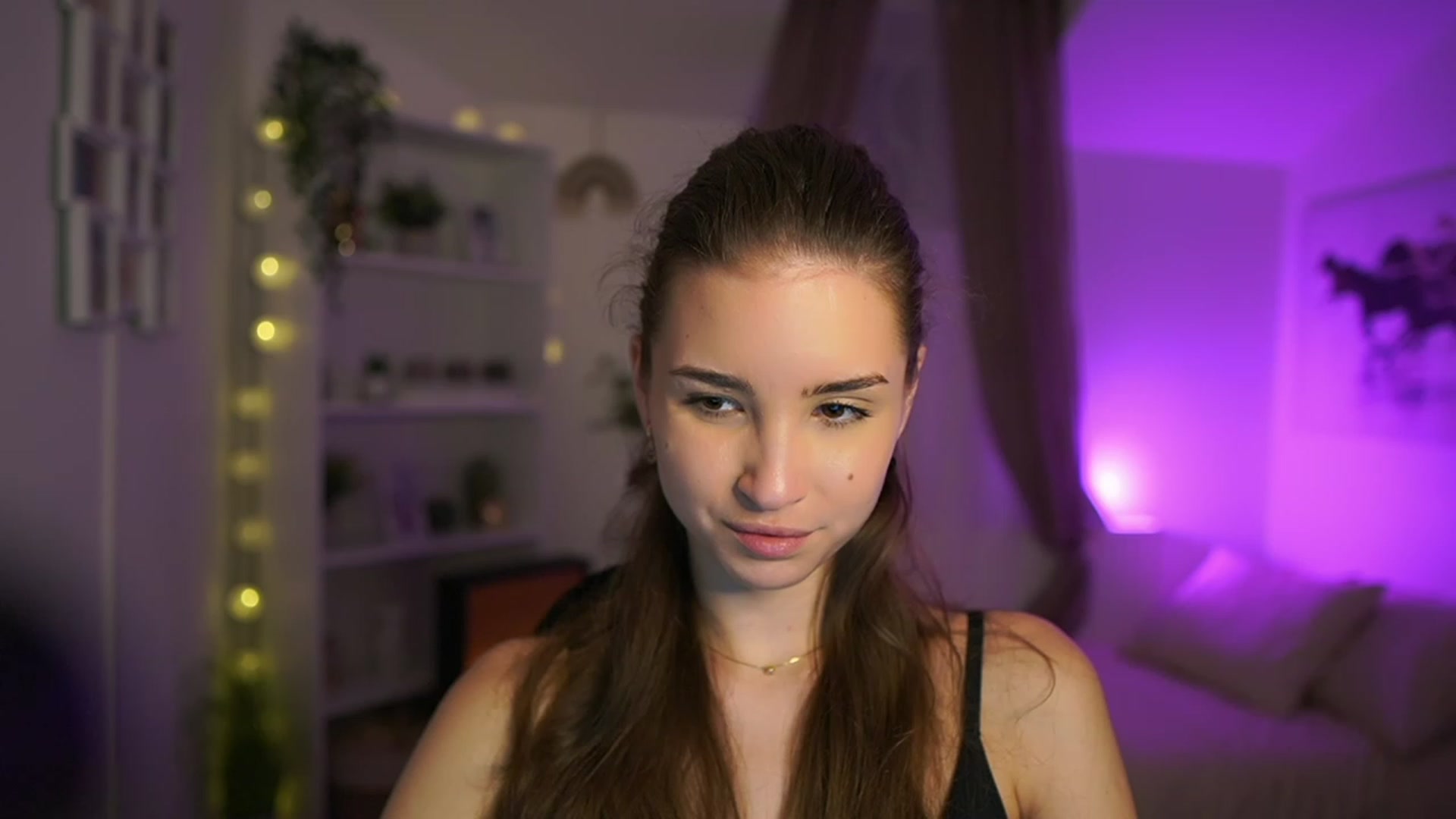 Gallery image thumbnail from Shy_jane's myfreecams stream on, 01/05/2024, 18:47 image 4 of 20