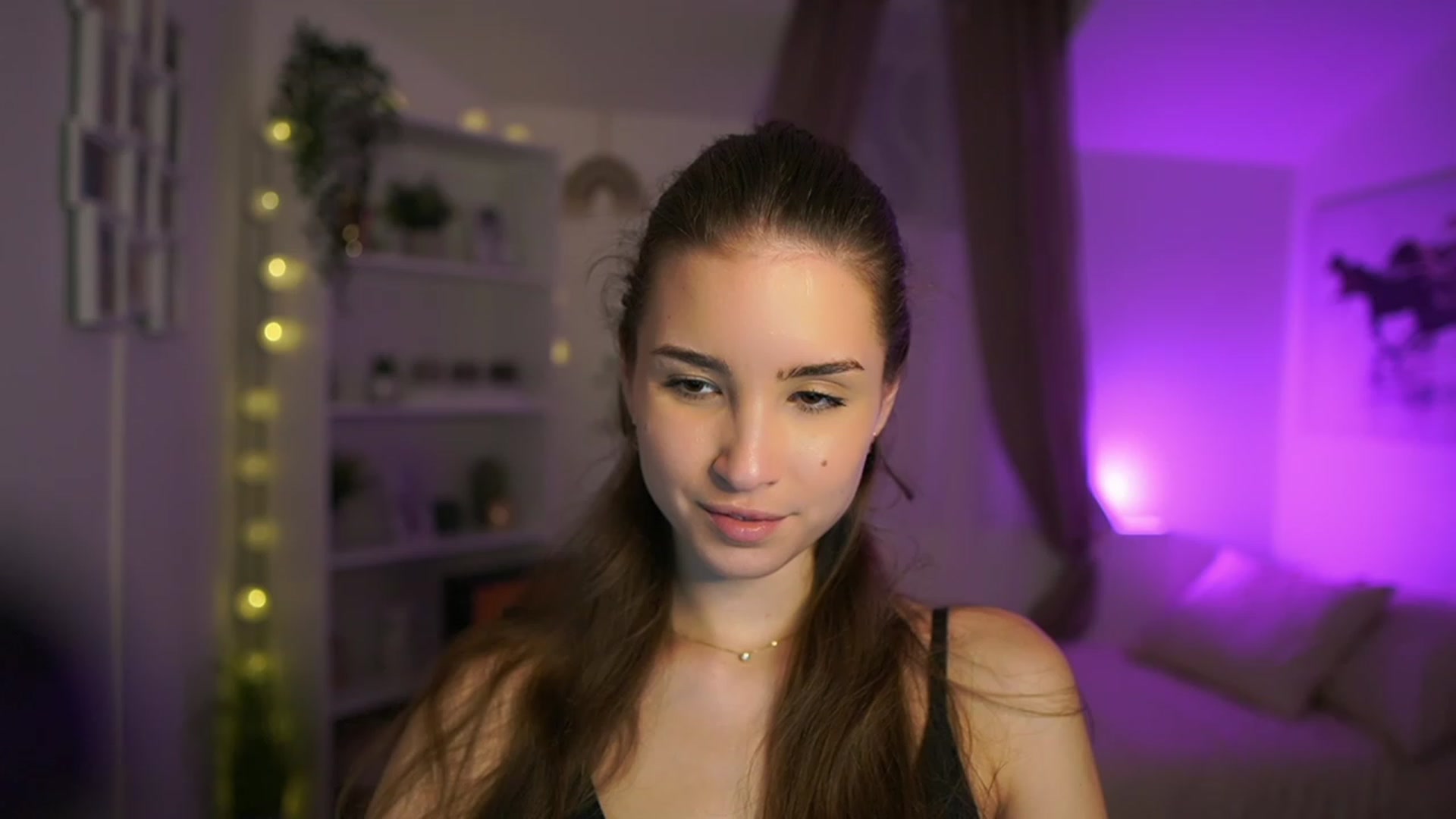 Gallery image thumbnail from Shy_jane's myfreecams stream on, 01/05/2024, 18:47 image 9 of 20