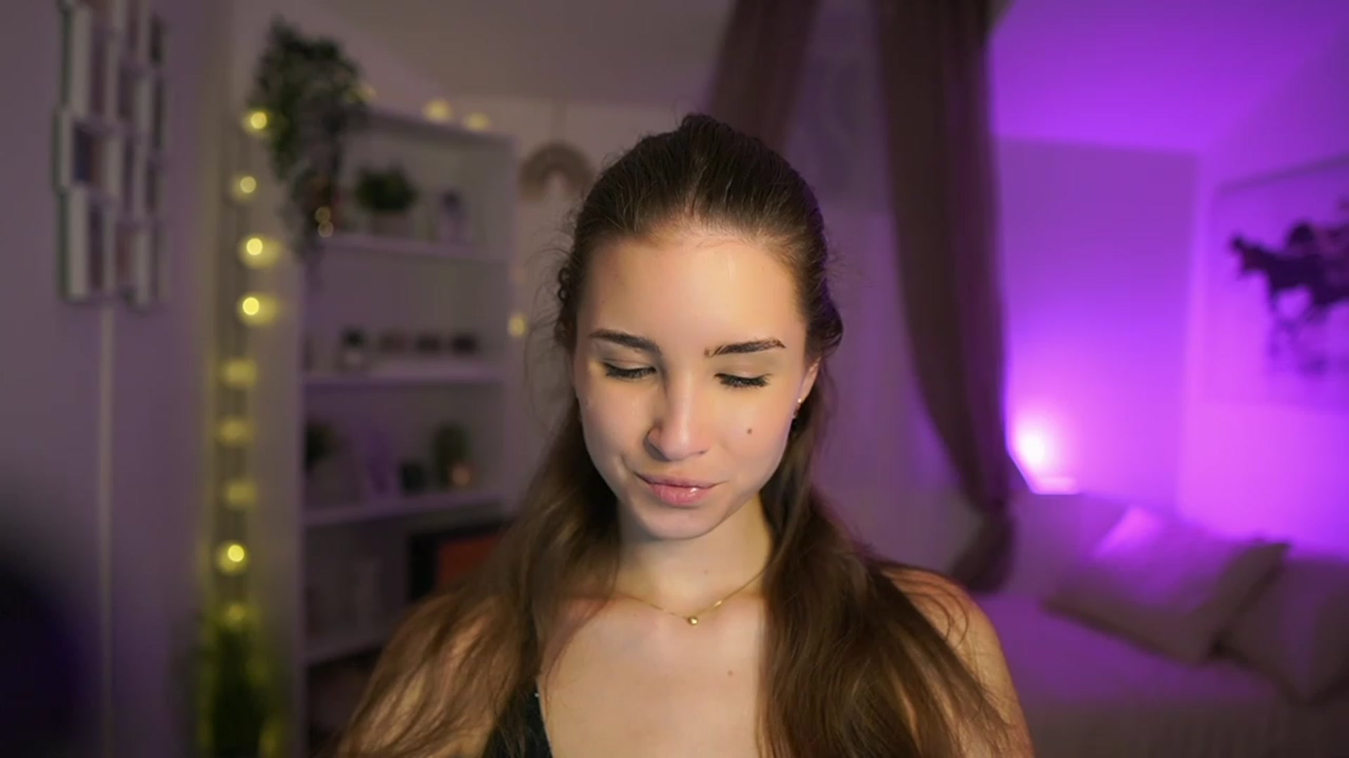 Gallery image thumbnail from Shy_jane's myfreecams stream on, 01/05/2024, 18:47 image 18 of 20