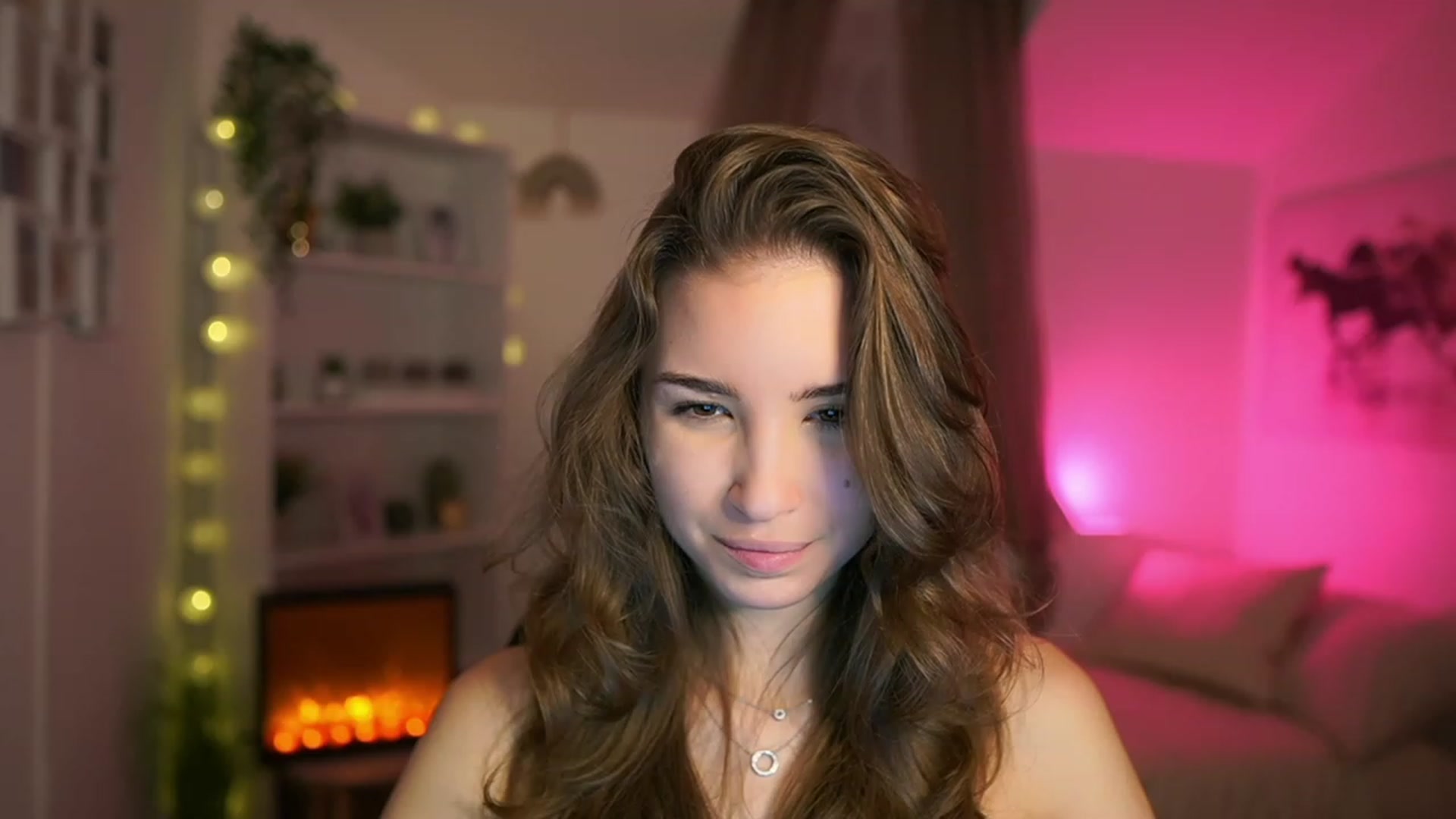 Gallery image thumbnail from Shy_jane's myfreecams stream on, 01/09/2024, 13:54 image 1 of 20
