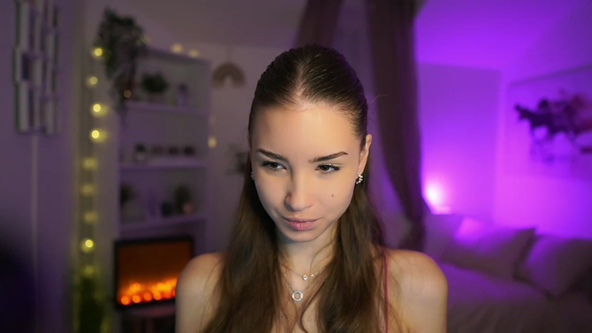Gallery image thumbnail from Shy_jane's myfreecams stream on, 01/10/2024, 10:20 image 1 of 20