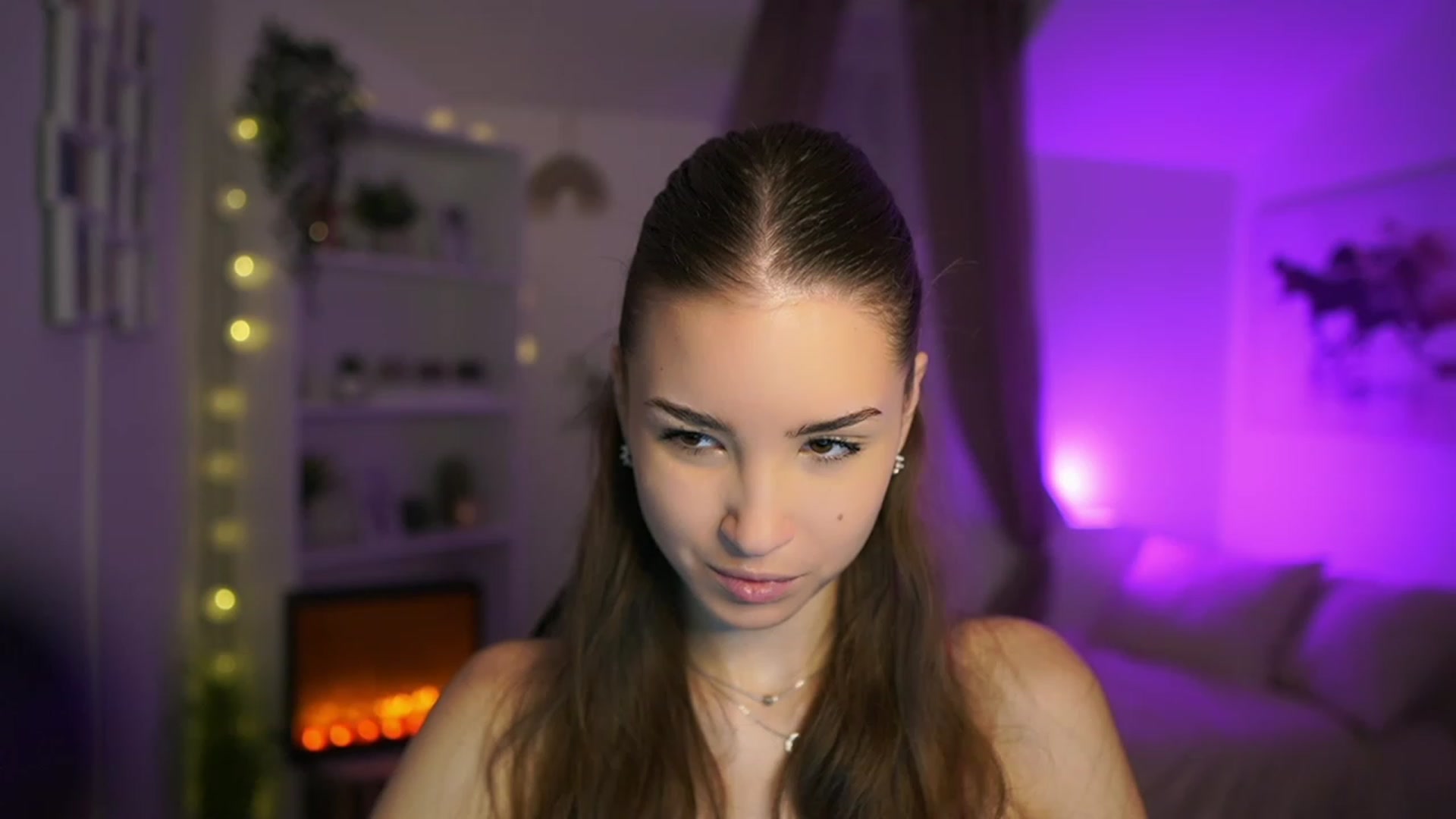 Gallery image thumbnail from Shy_jane's myfreecams stream on, 01/10/2024, 10:20 image 10 of 20