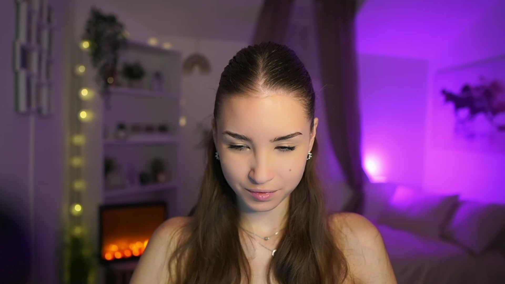 Gallery image thumbnail from Shy_jane's myfreecams stream on, 01/10/2024, 10:20 image 8 of 20